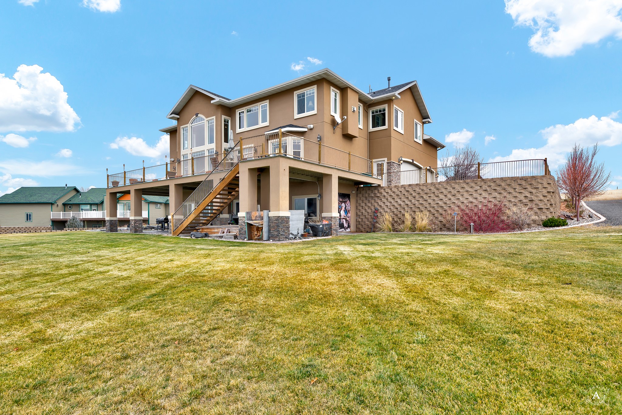 4428 Fox View Loop Property Photo 2