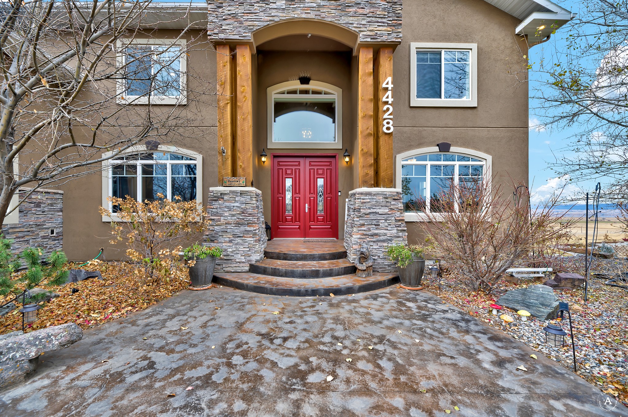 4428 Fox View Loop Property Photo 5