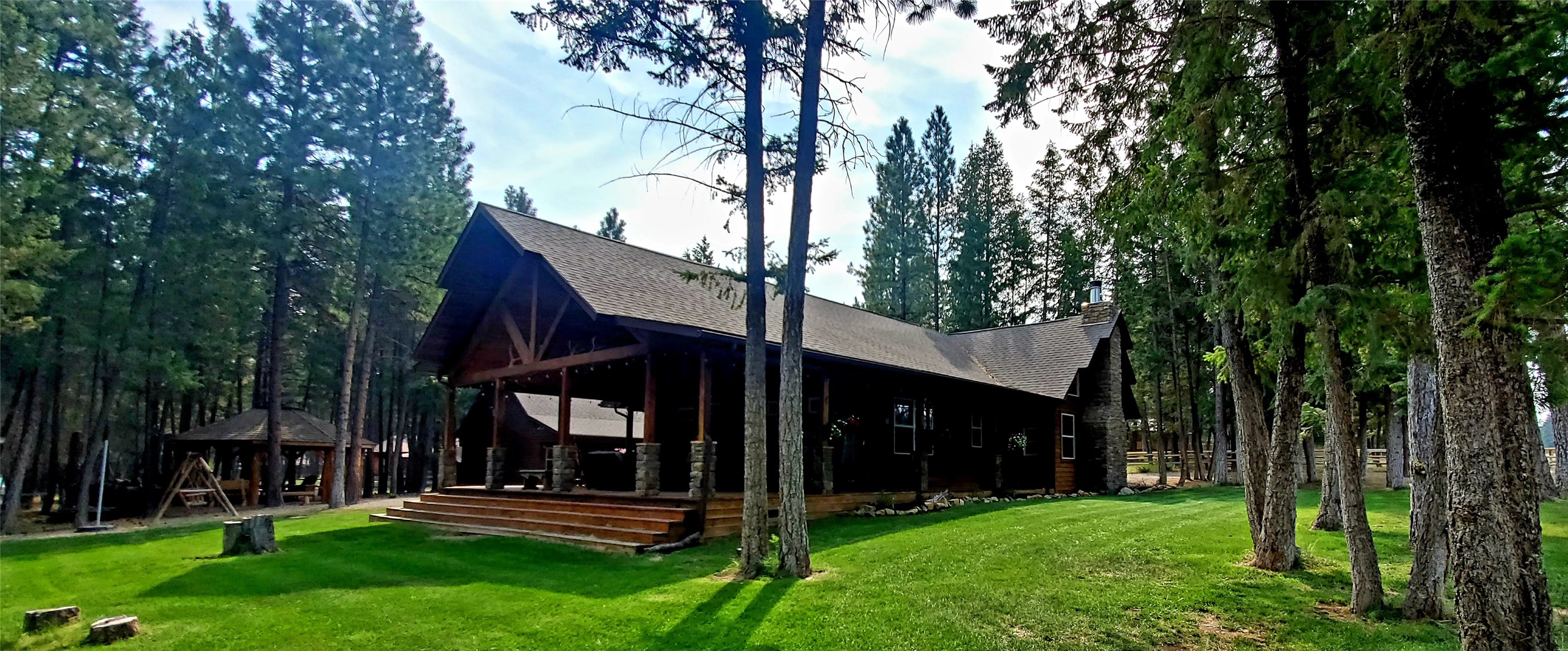 455 Pine Valley Drive N Property Photo 5