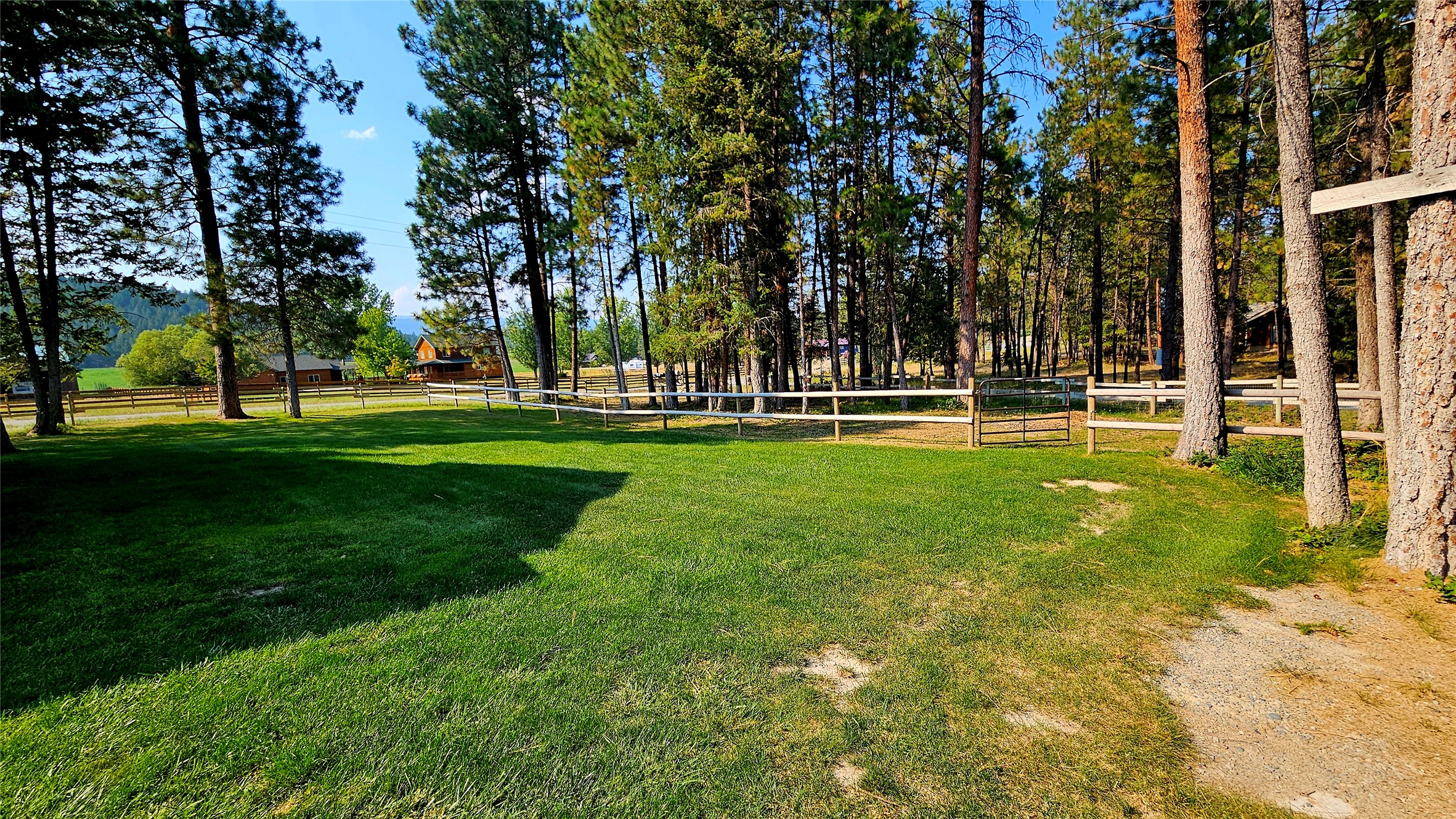 455 Pine Valley Drive N Property Photo 40