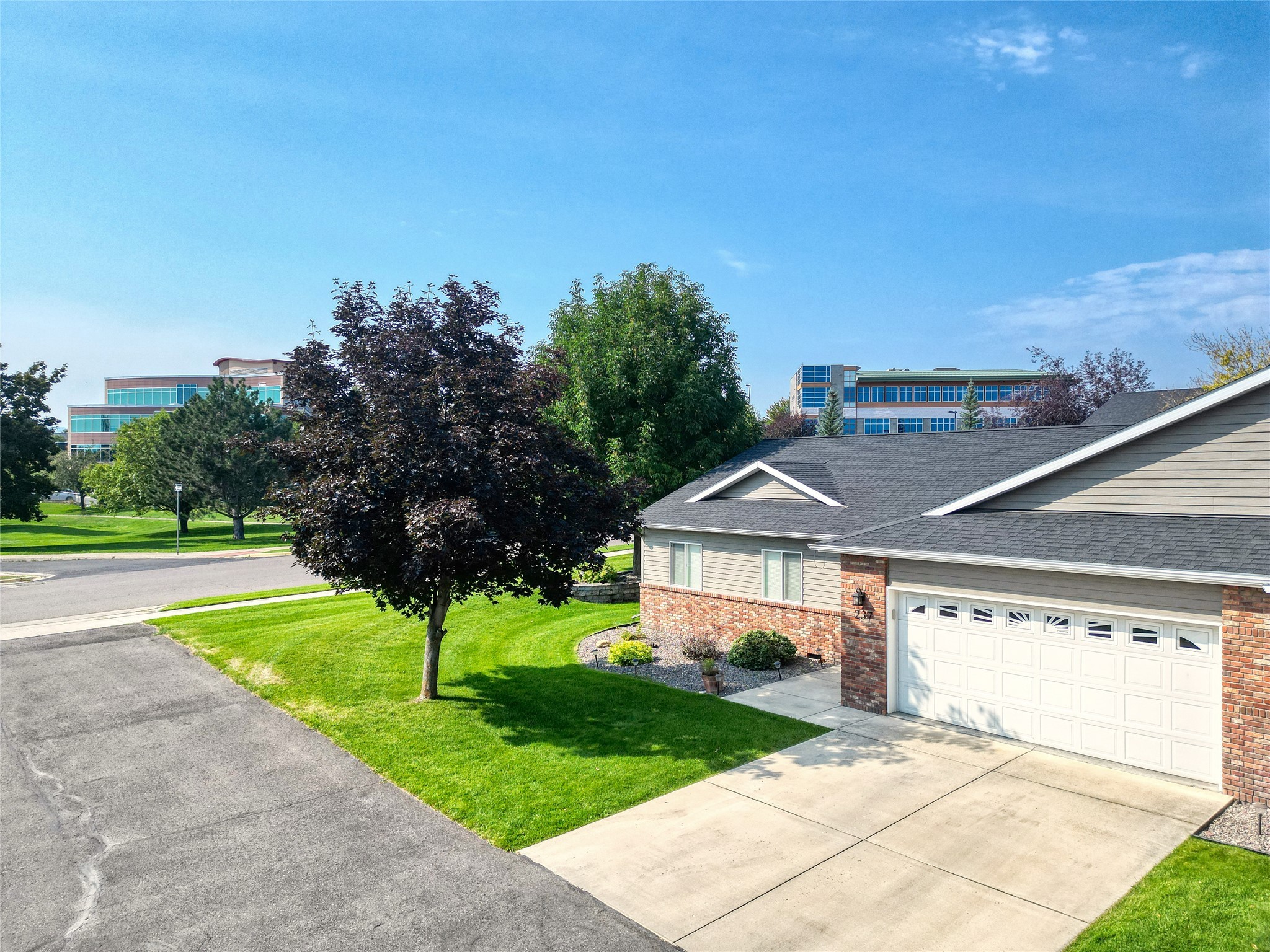 237 Commons Way Property Photo 3