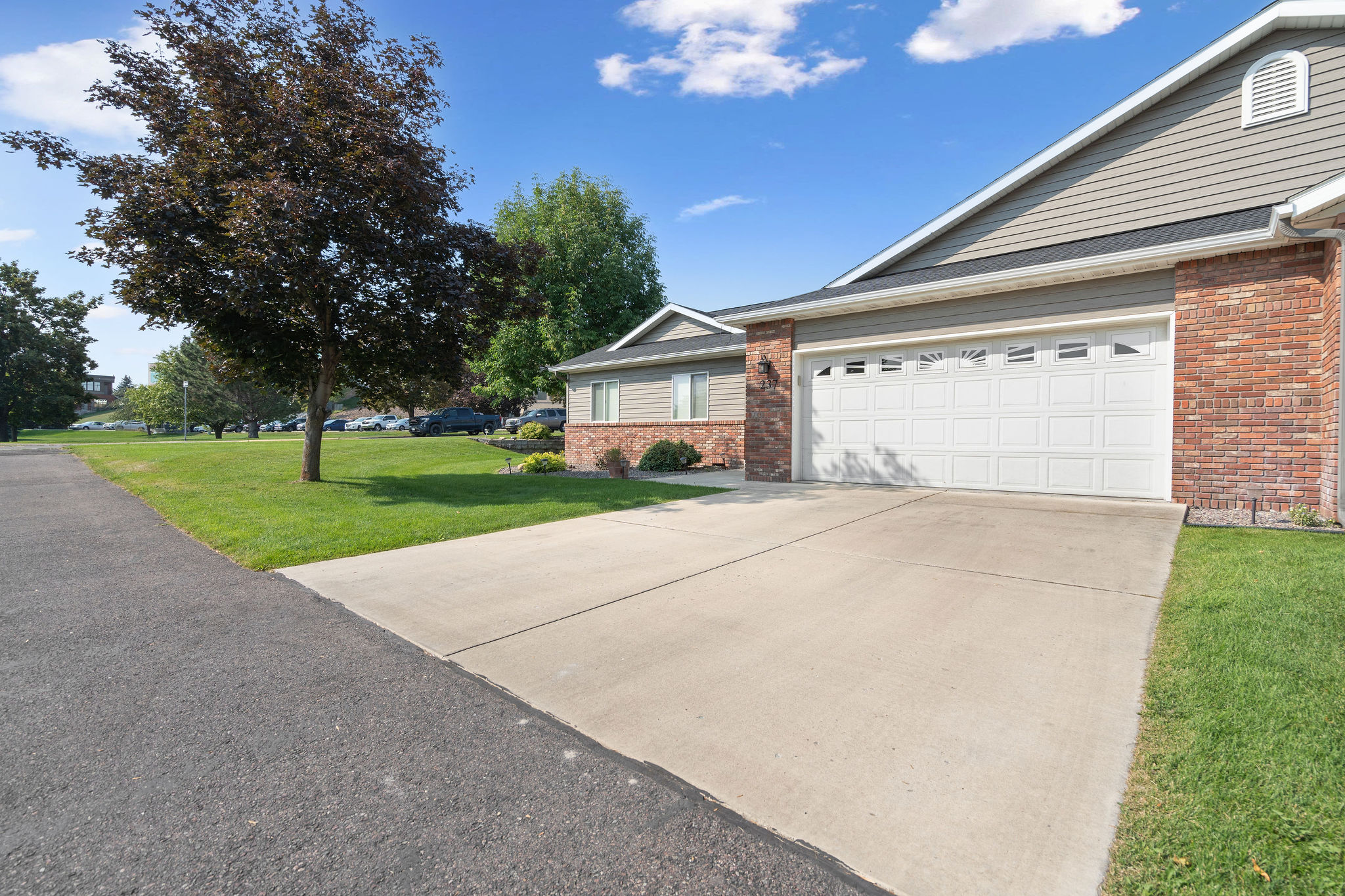 237 Commons Way Property Photo 4