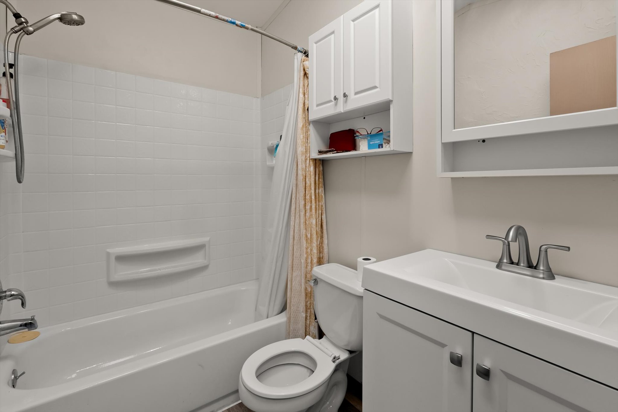 300 Jay Hawk Lane Property Photo 16