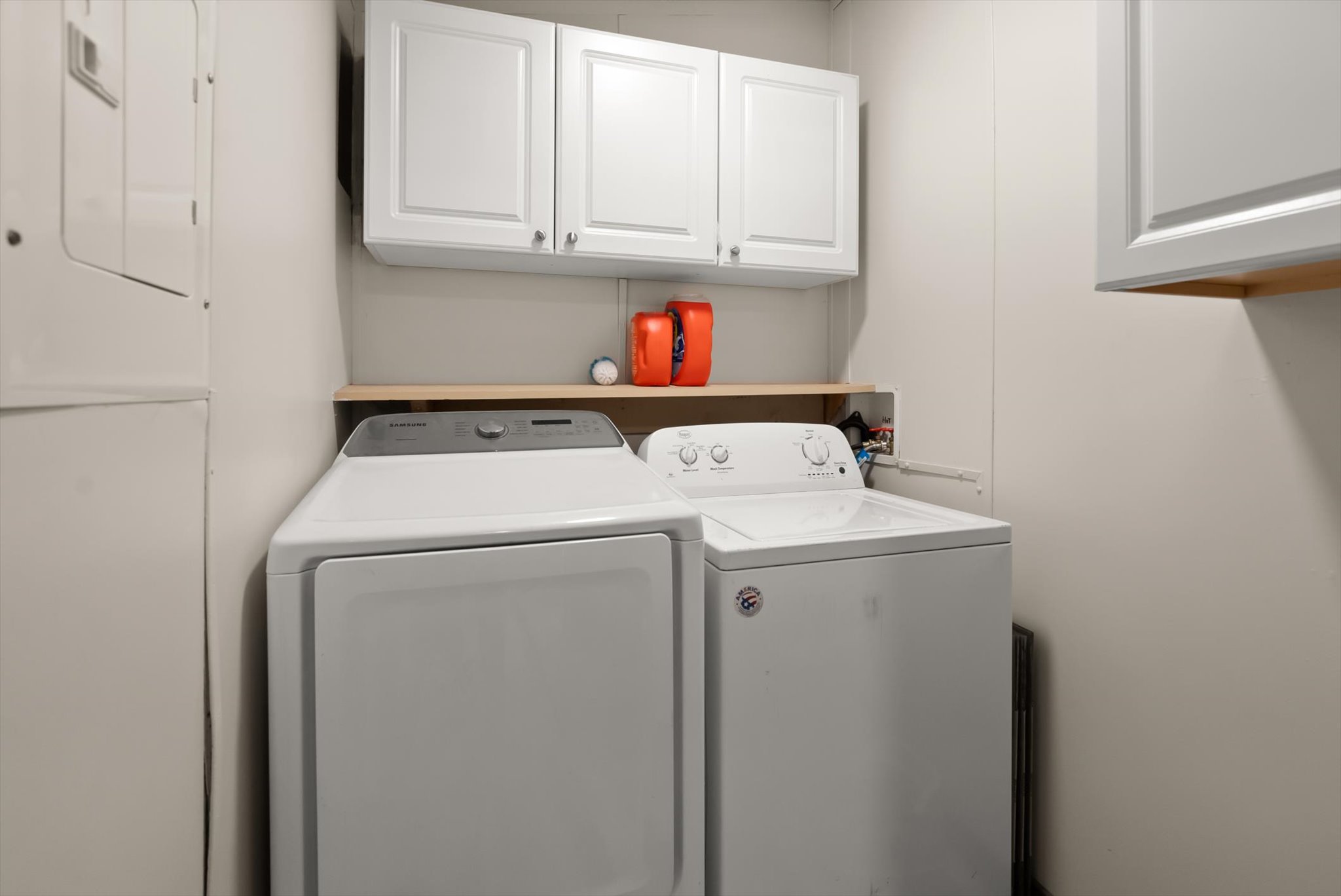 300 Jay Hawk Lane Property Photo 20