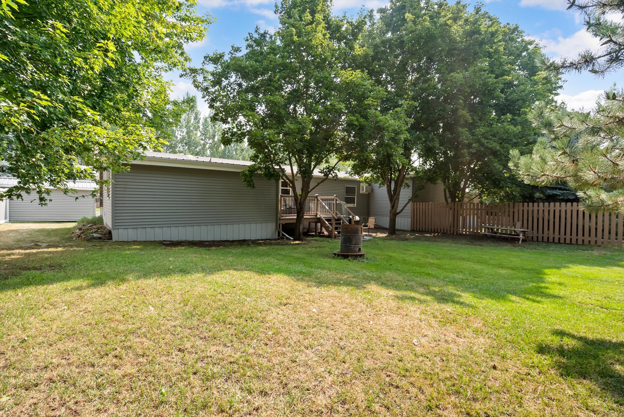 300 Jay Hawk Lane Property Photo 24