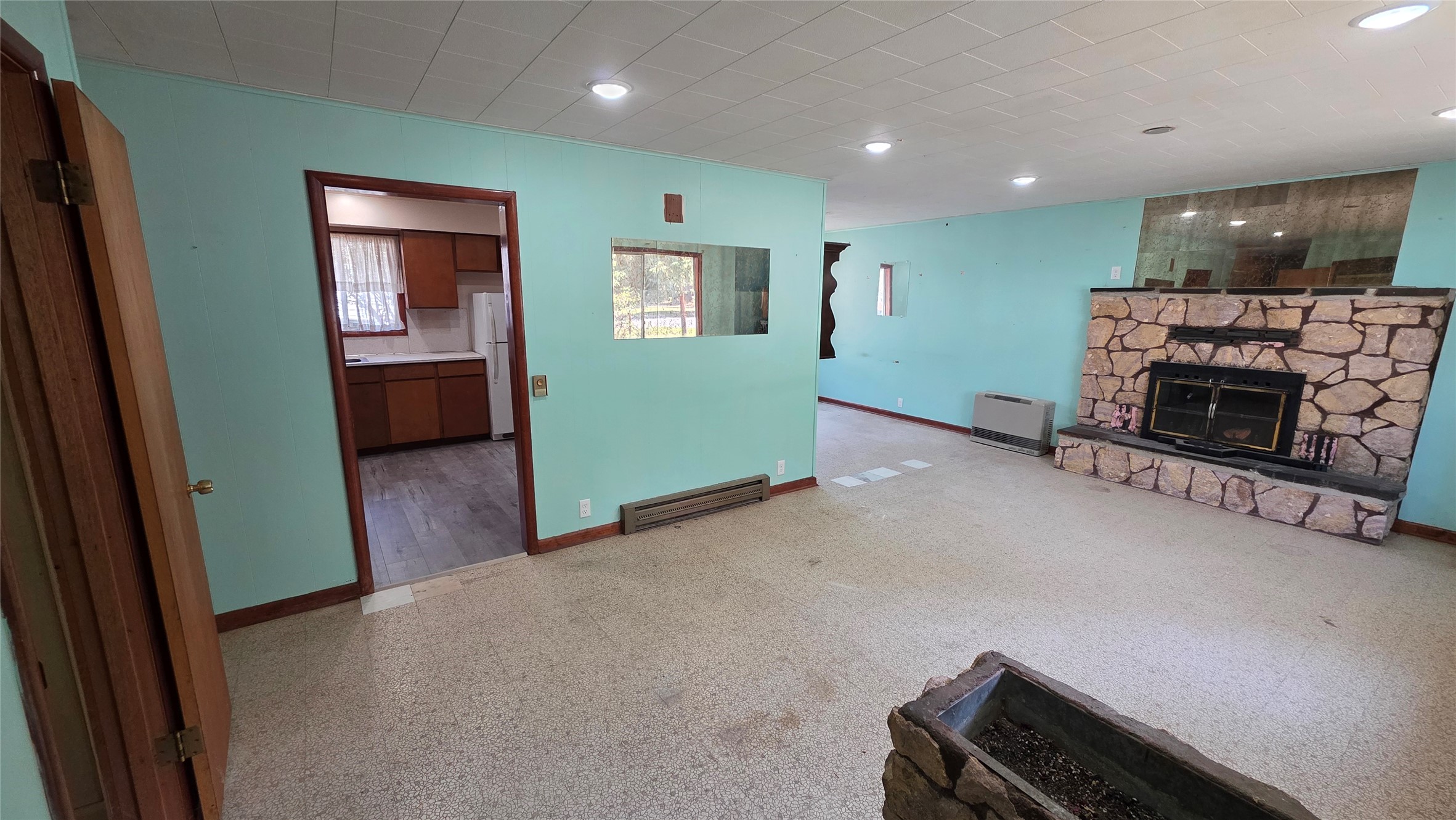 289 Avenue B Property Photo 8