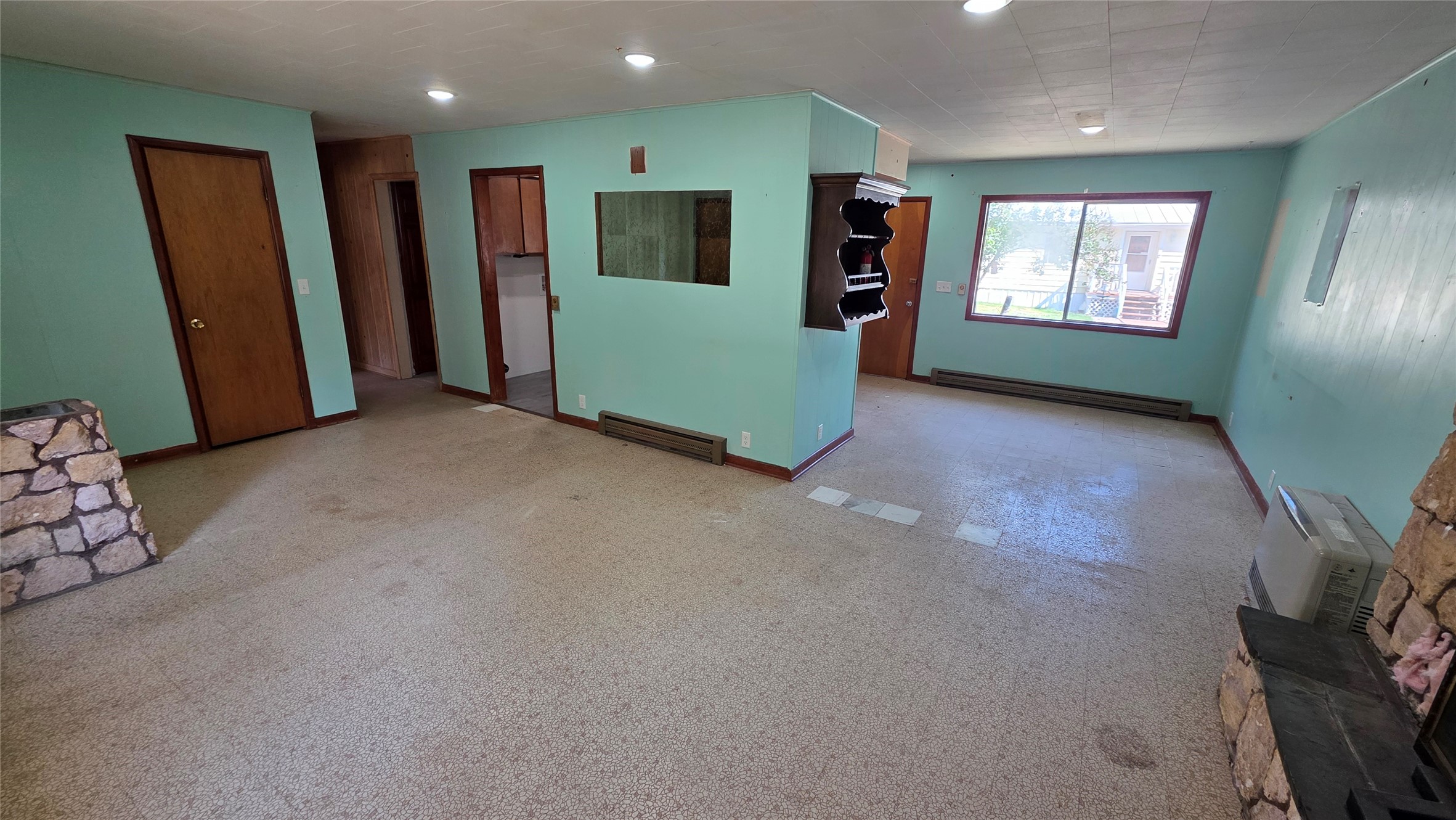 289 Avenue B Property Photo 9