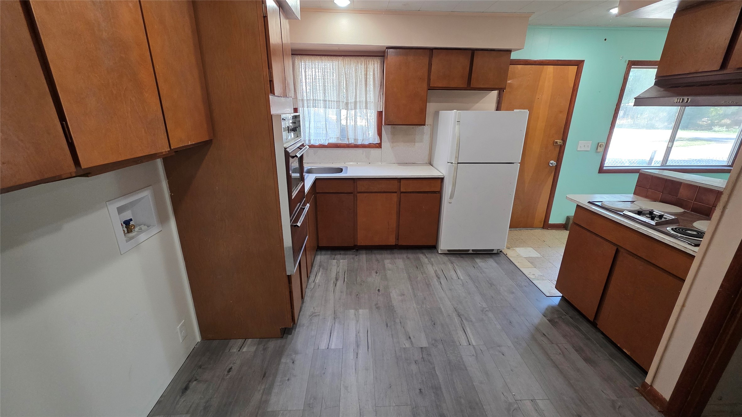 289 Avenue B Property Photo 10