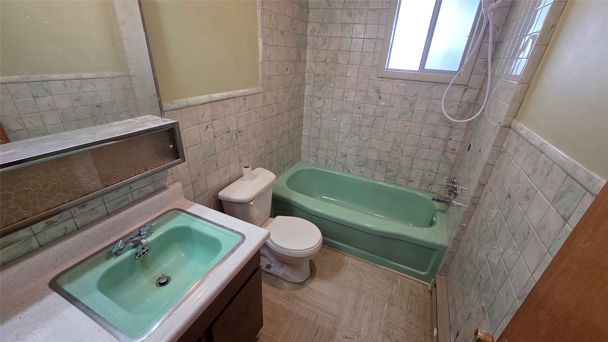 289 Avenue B Property Photo 14