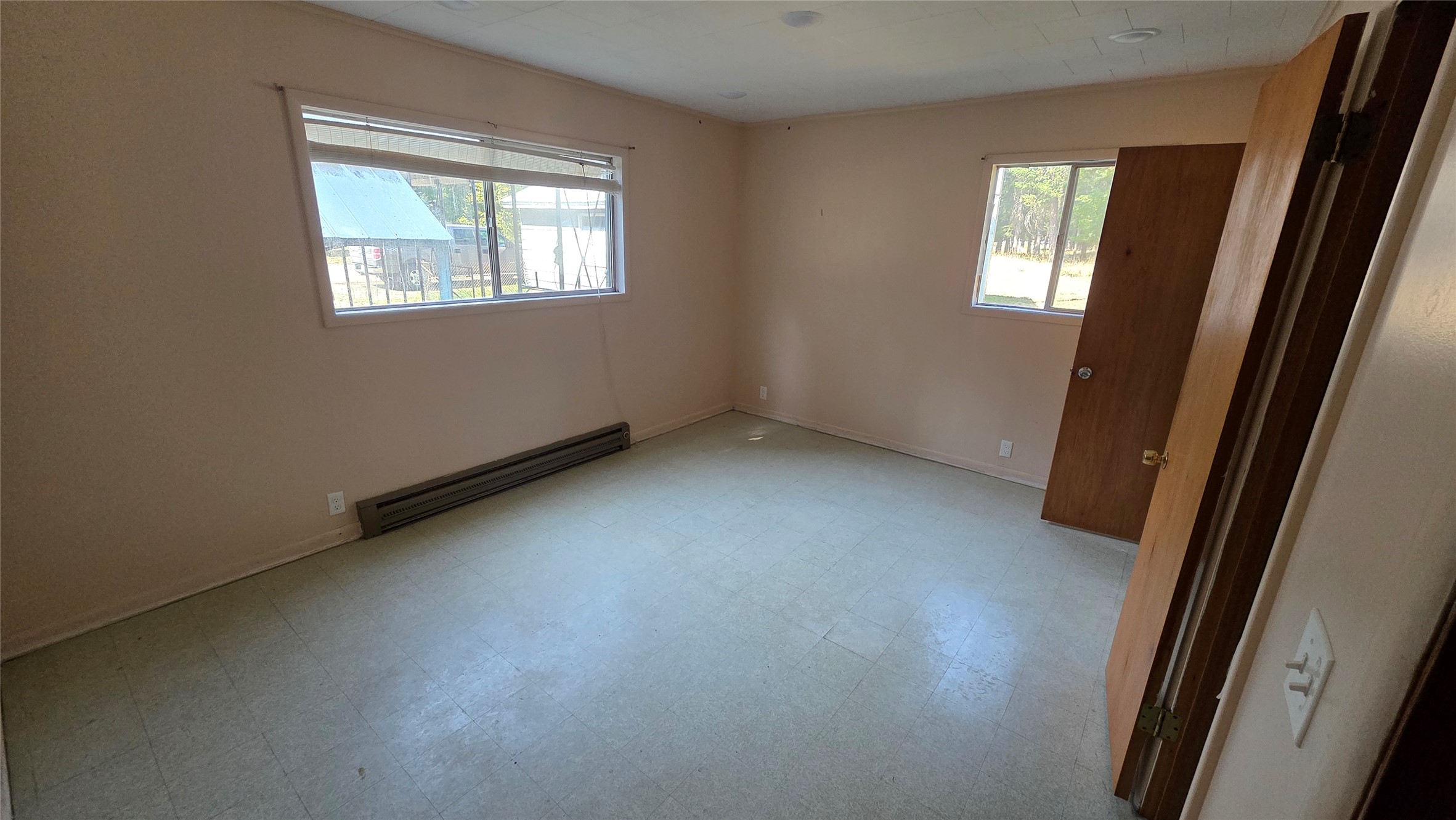 289 Avenue B Property Photo 16