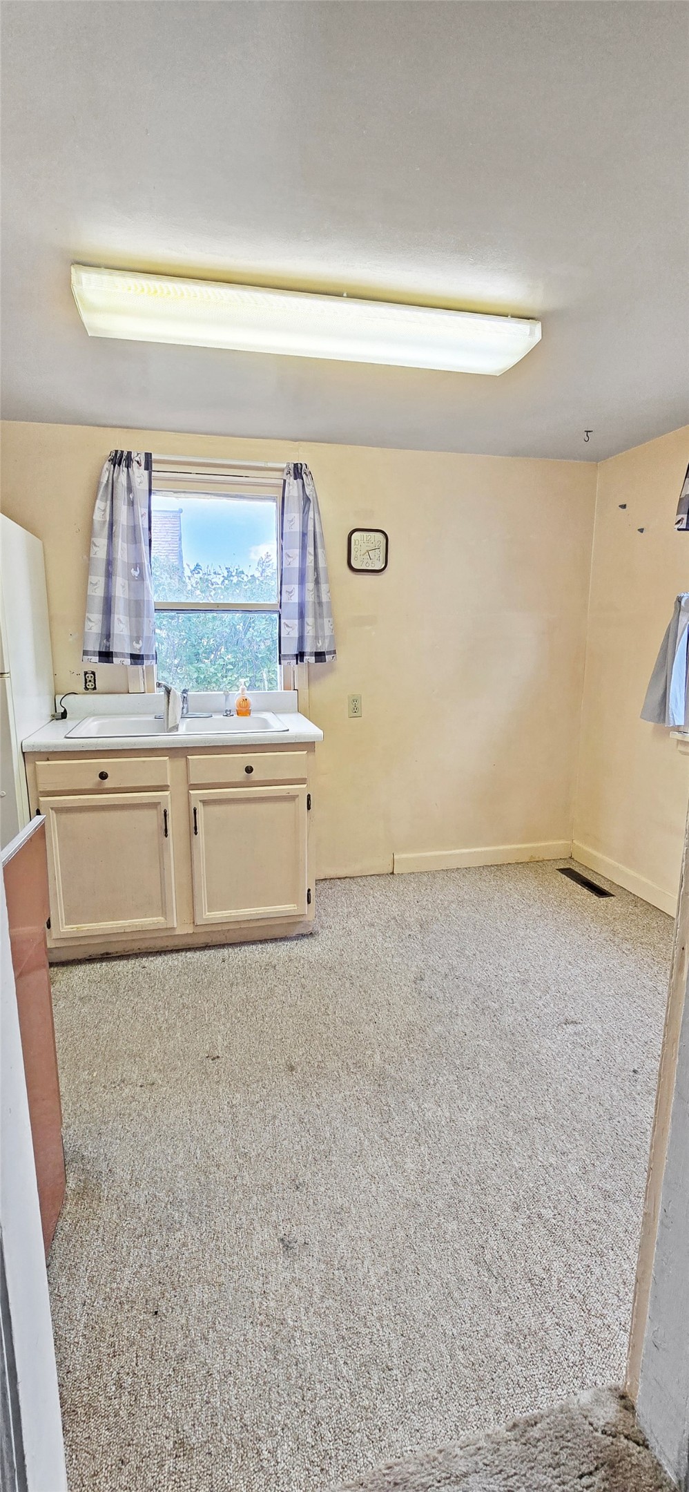 22 7th Avenue Se Property Photo 6