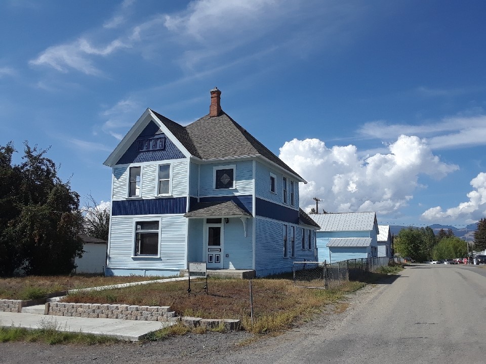 100 Fourth Street Property Photo 1