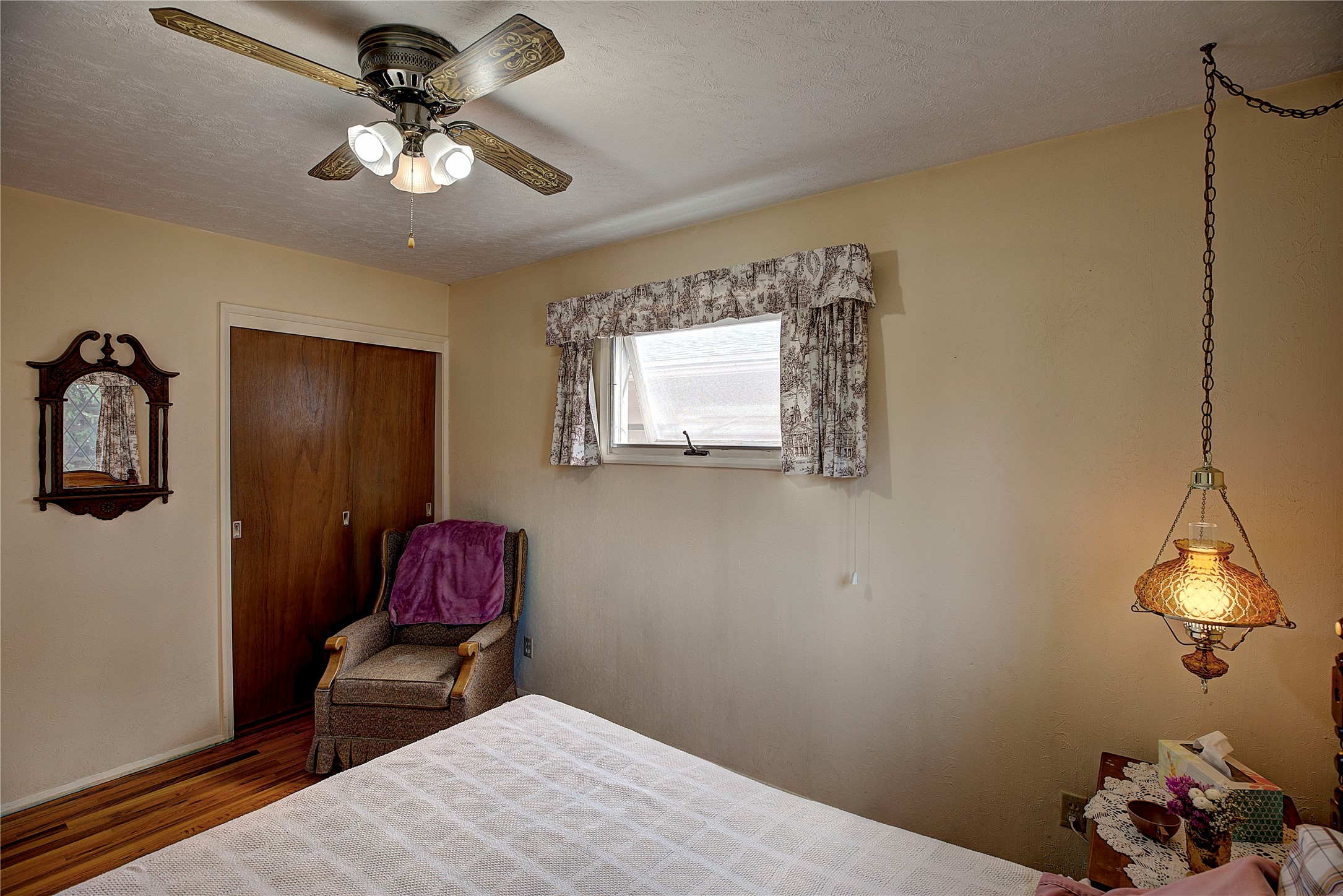 577 6th Avenue West North Property Photo 24