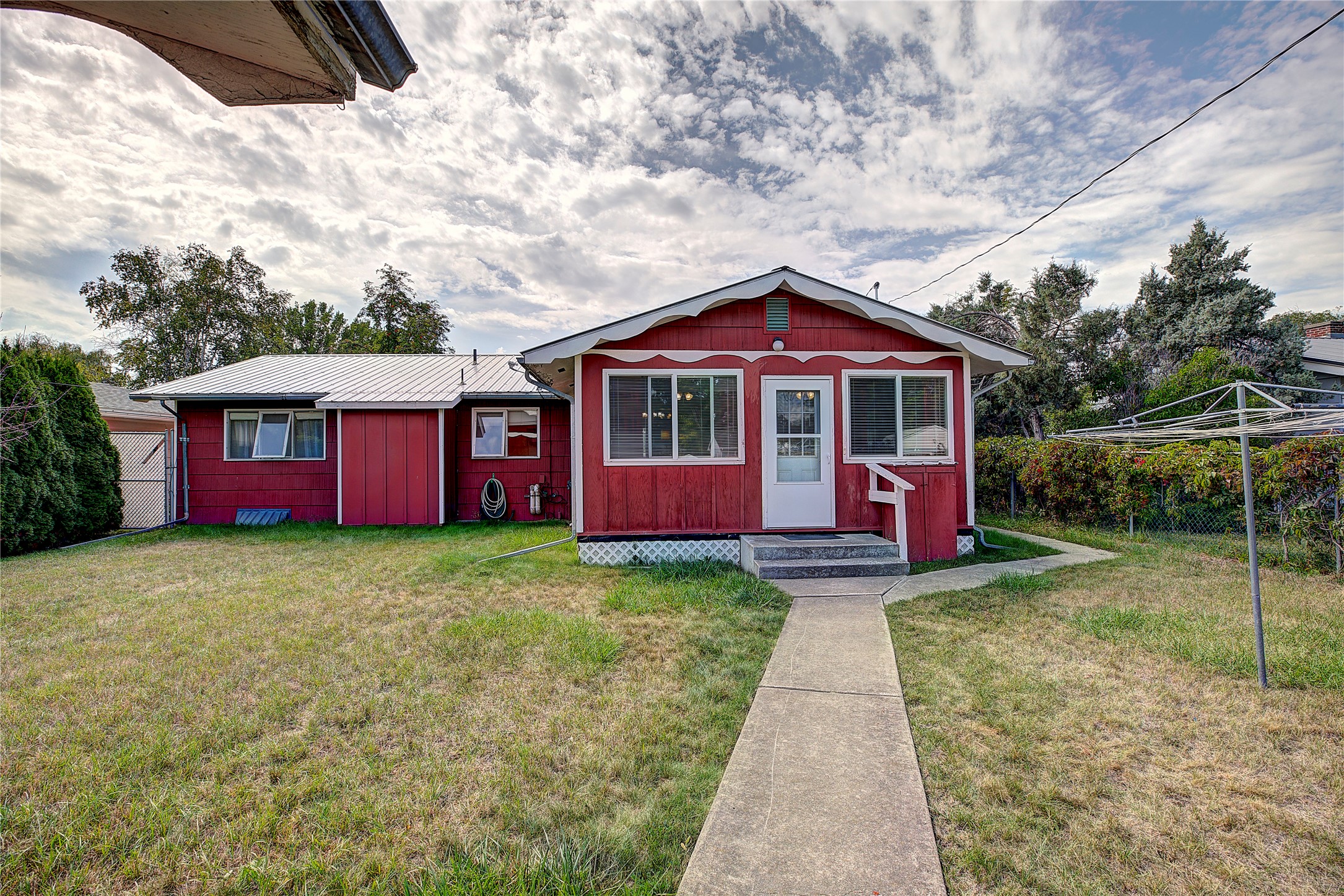 577 6th Avenue West North Property Photo 51