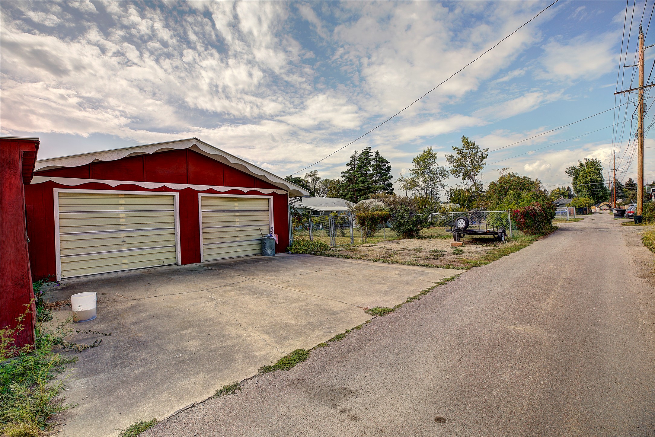577 6th Avenue West North Property Photo 55