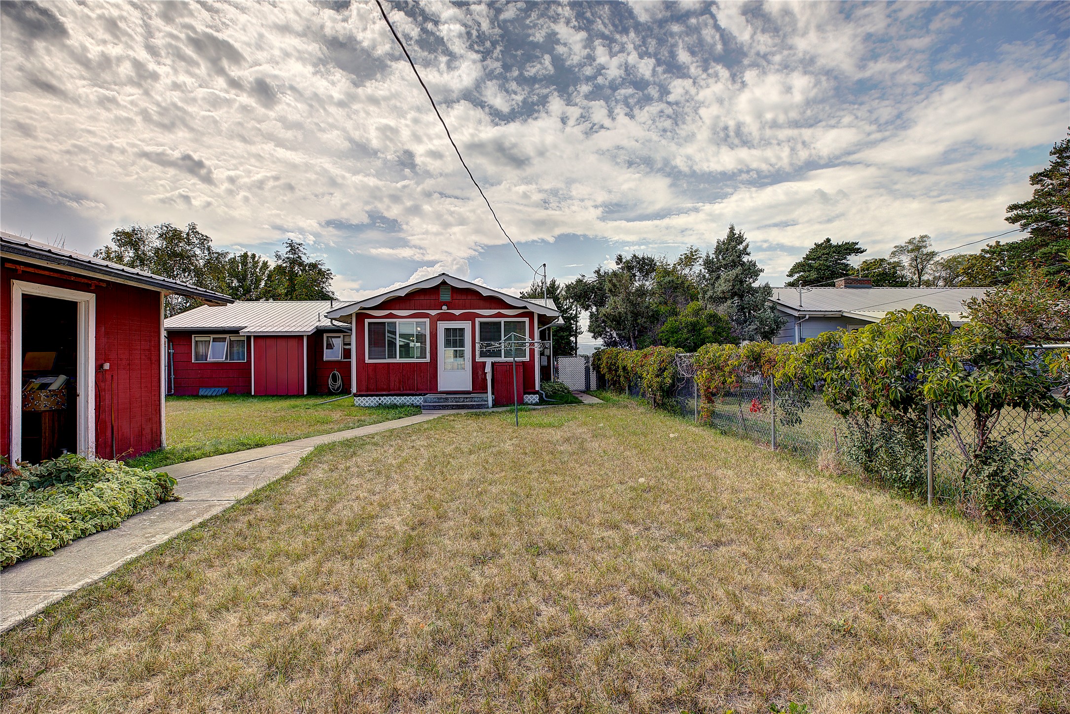 577 6th Avenue West North Property Photo 56