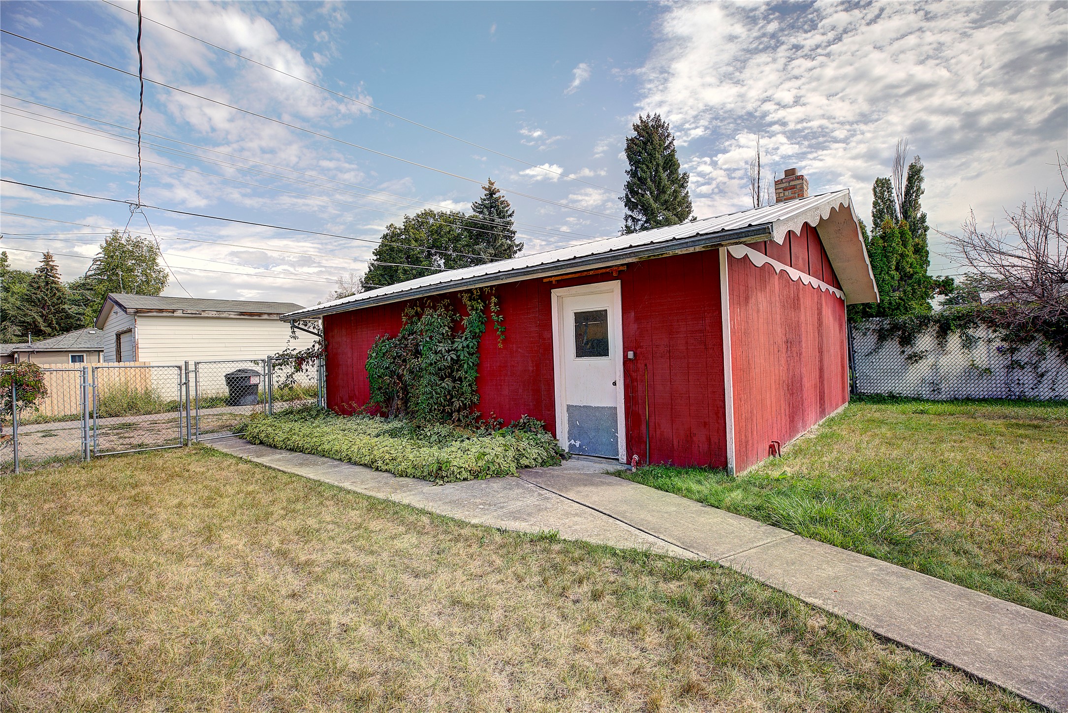 577 6th Avenue West North Property Photo 59