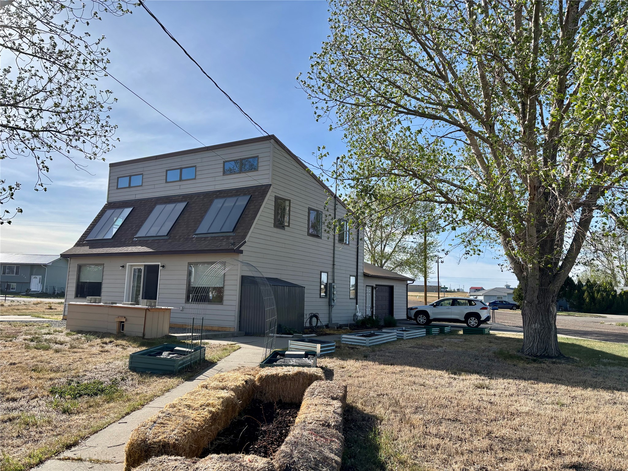 237 5th Avenue Ne Property Photo 1