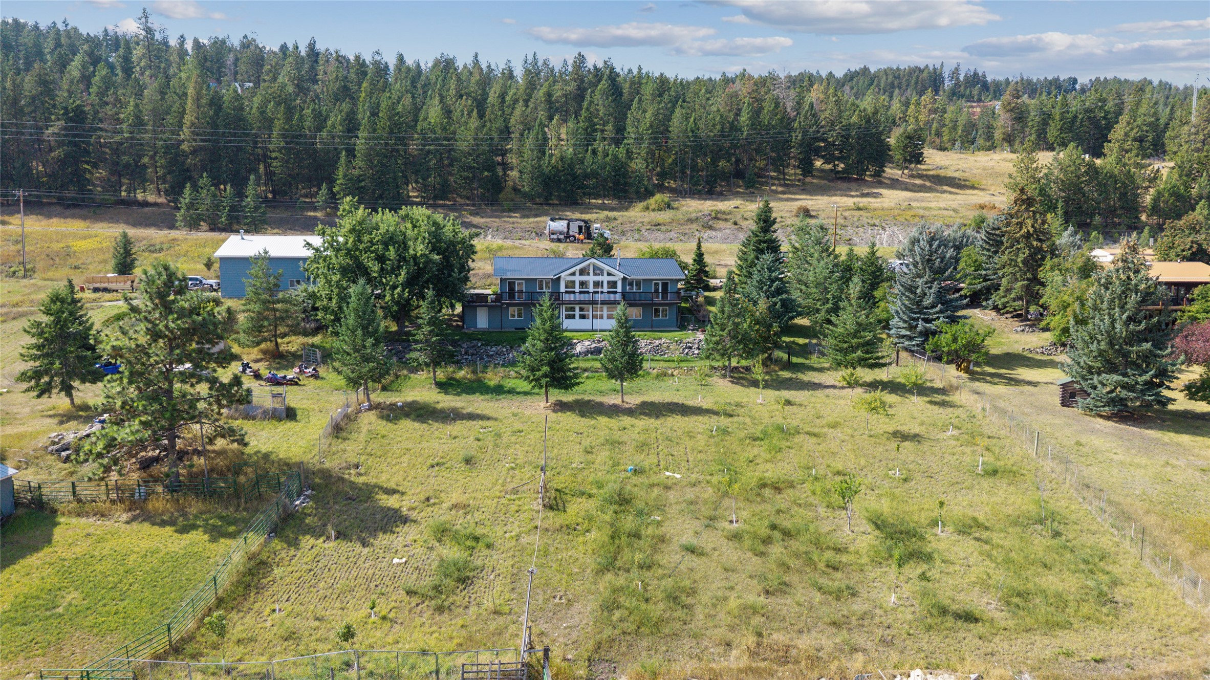 2855 Airport Road Property Photo 10