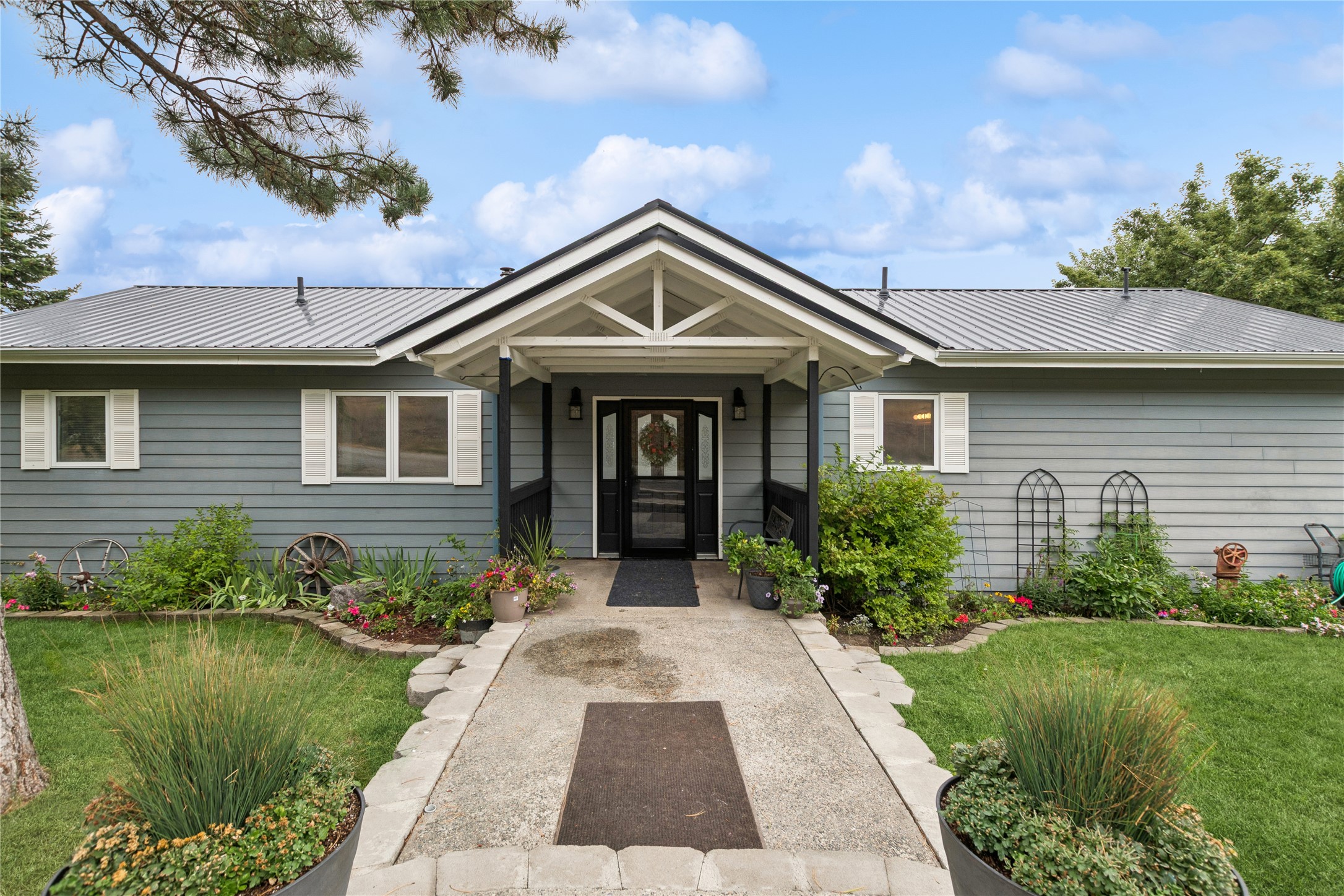 2855 Airport Road Property Photo 16