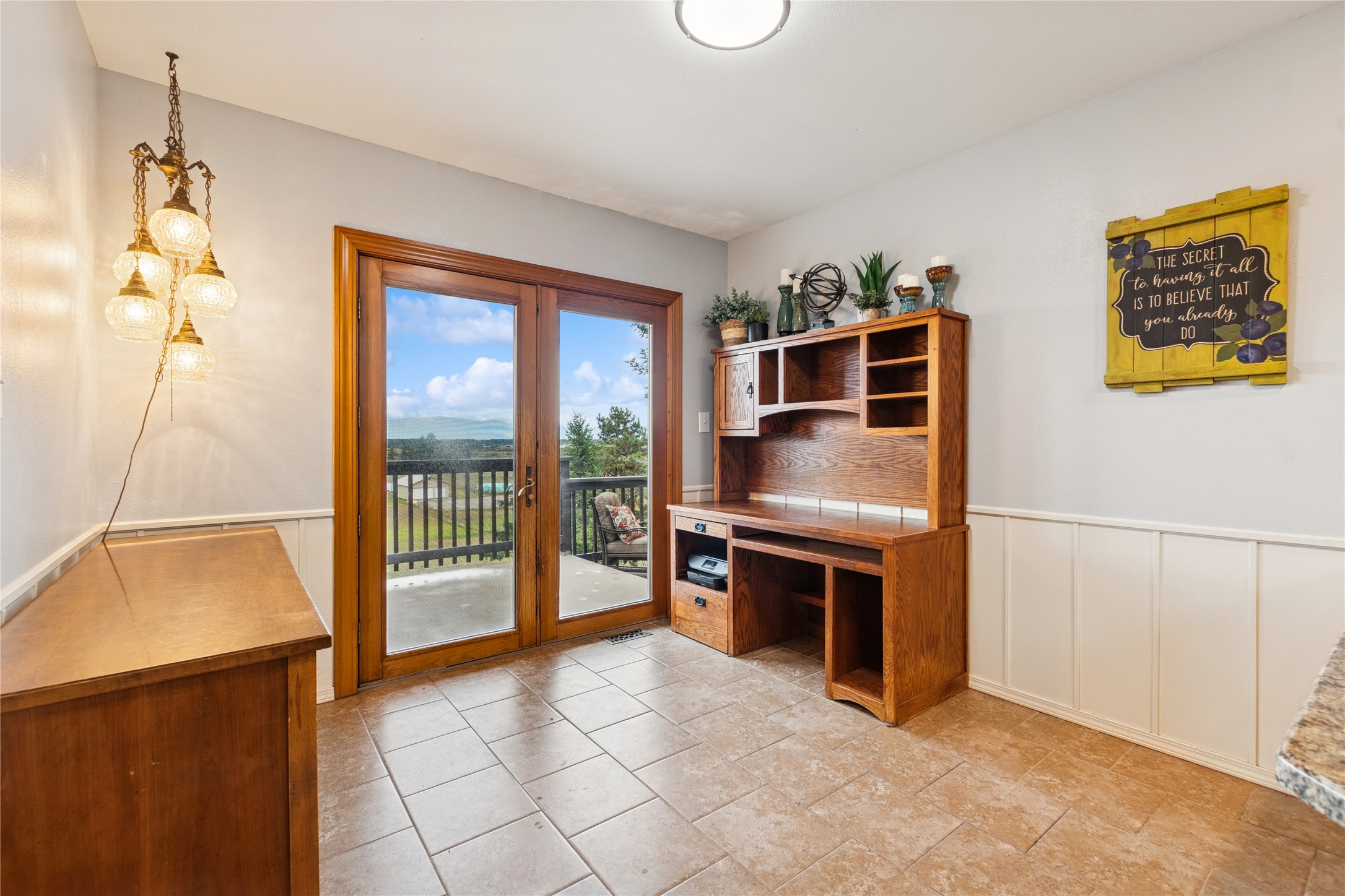 2855 Airport Road Property Photo 23