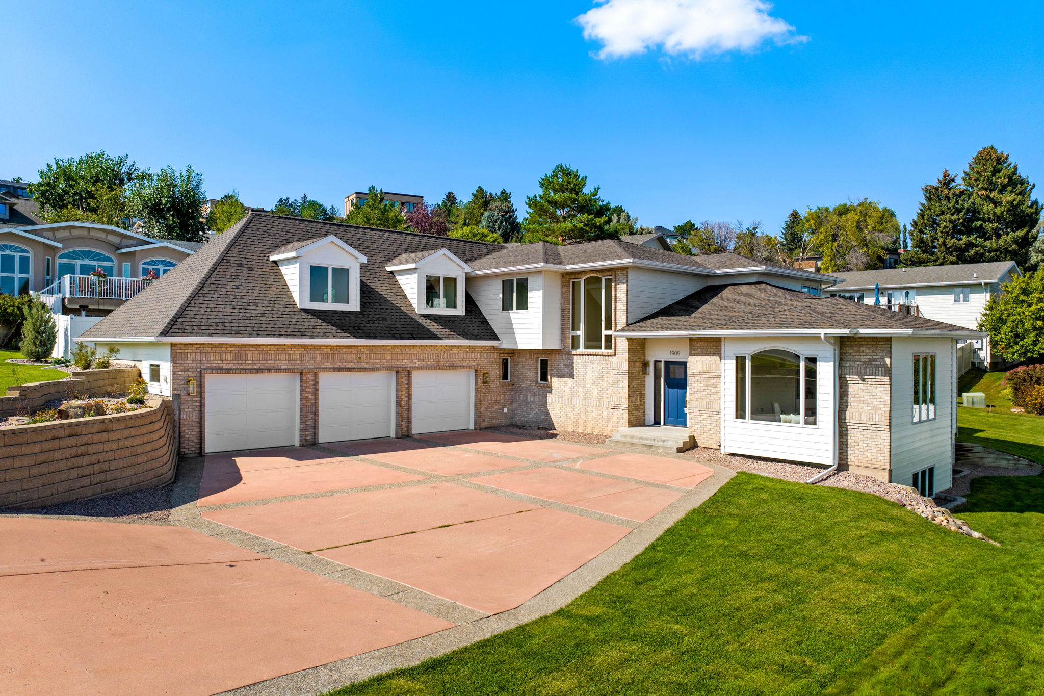 1905 Centennial Drive Property Photo 1