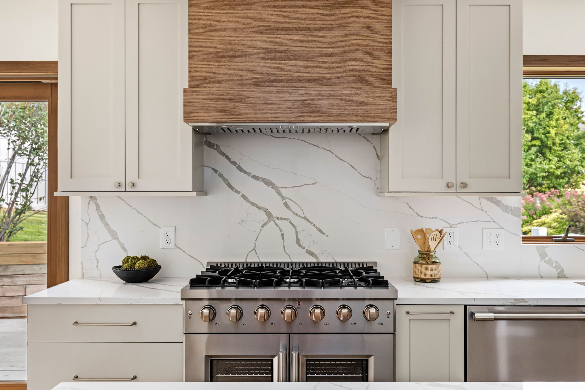 1905 Centennial Drive Property Photo 2