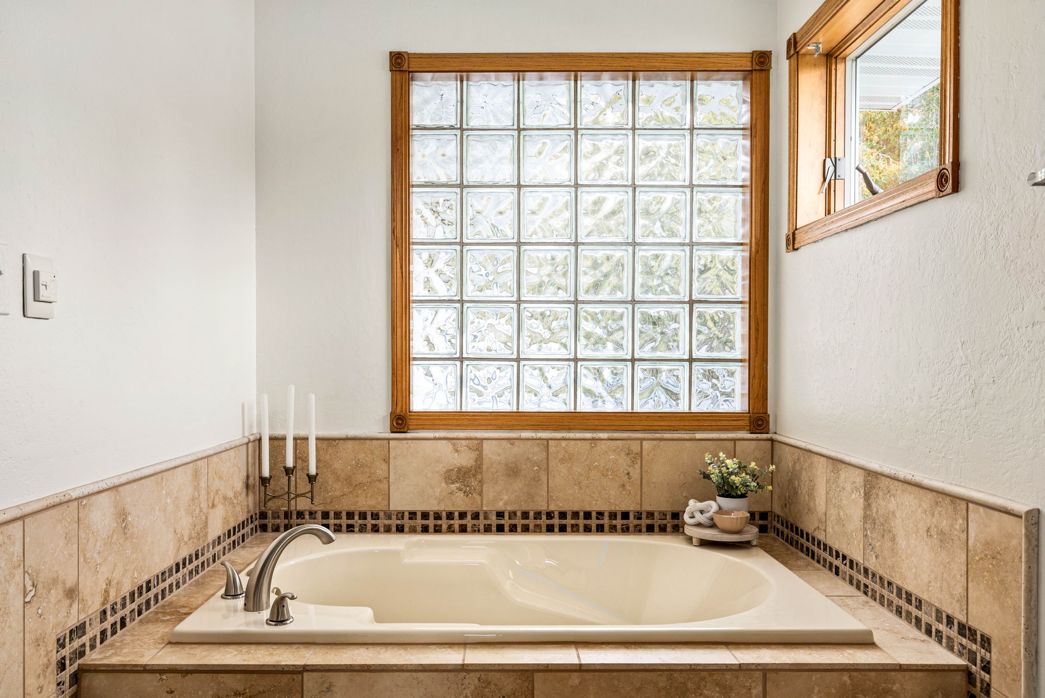 1905 Centennial Drive Property Photo 38