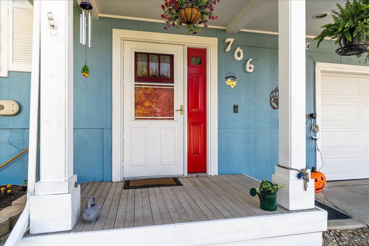 706 Fox Drive Property Photo 4