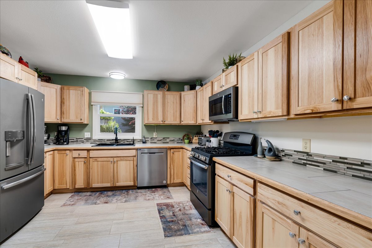 706 Fox Drive Property Photo 12