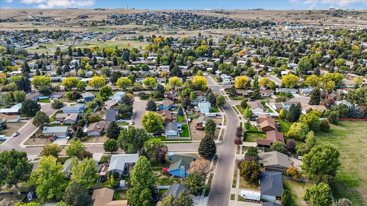 706 Fox Drive Property Photo 30