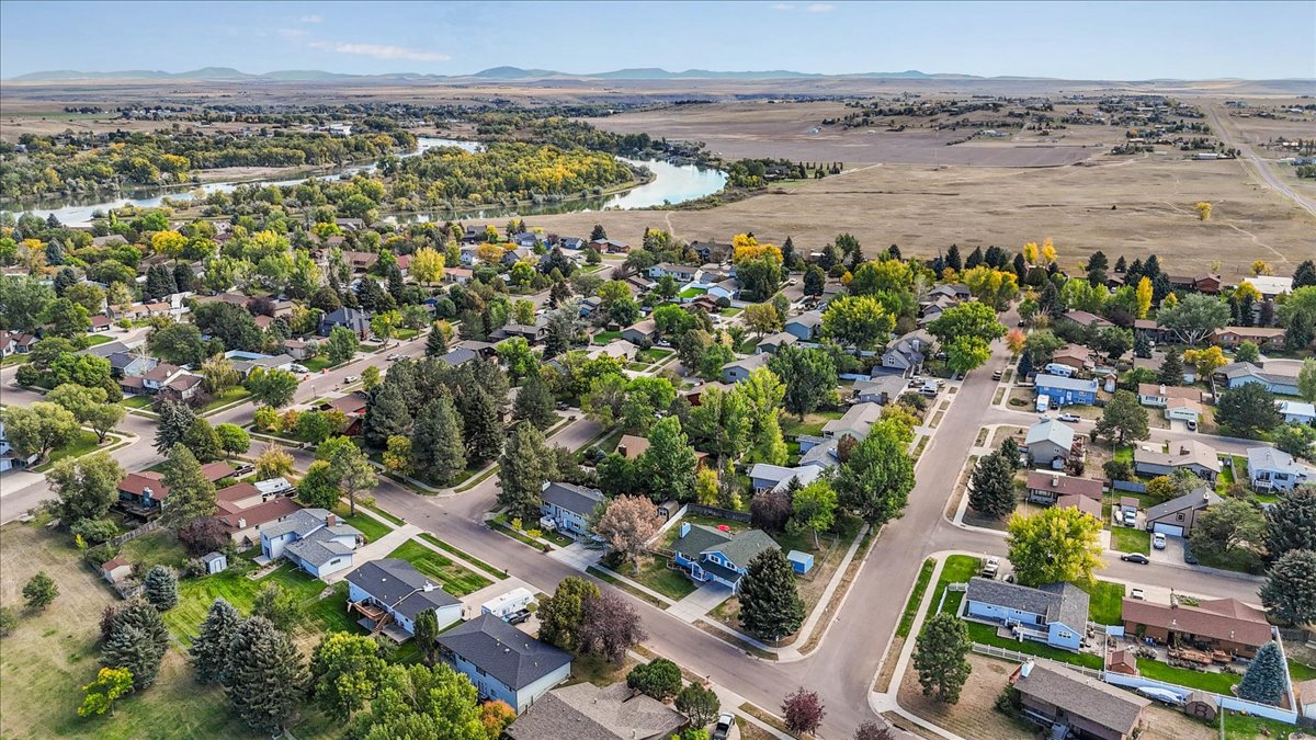 706 Fox Drive Property Photo 32