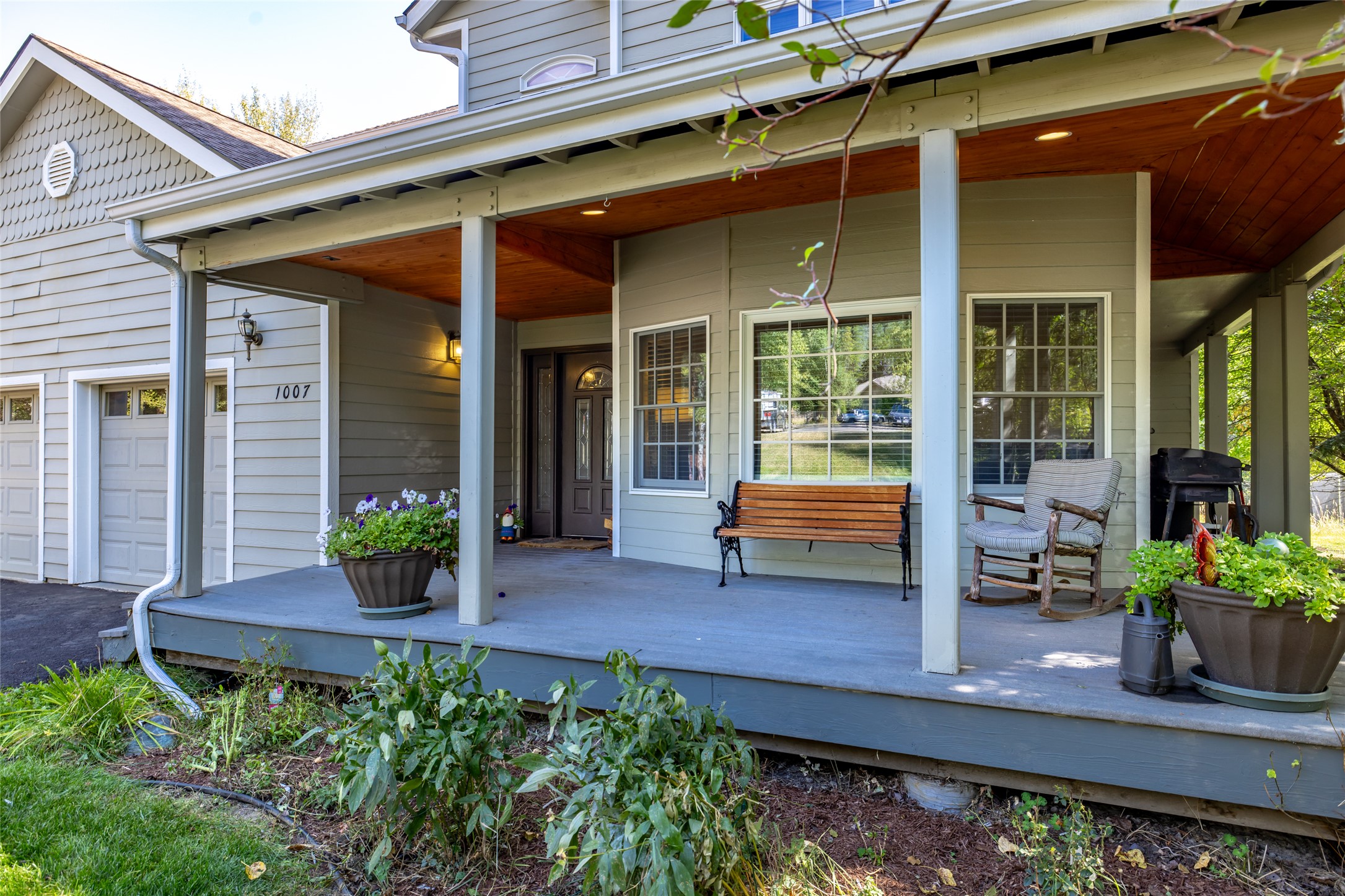 1007 Mountain Park Drive Property Photo 3