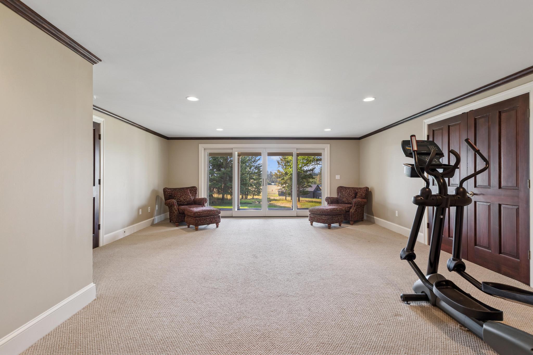 43 Ridgeway Court Property Photo 36