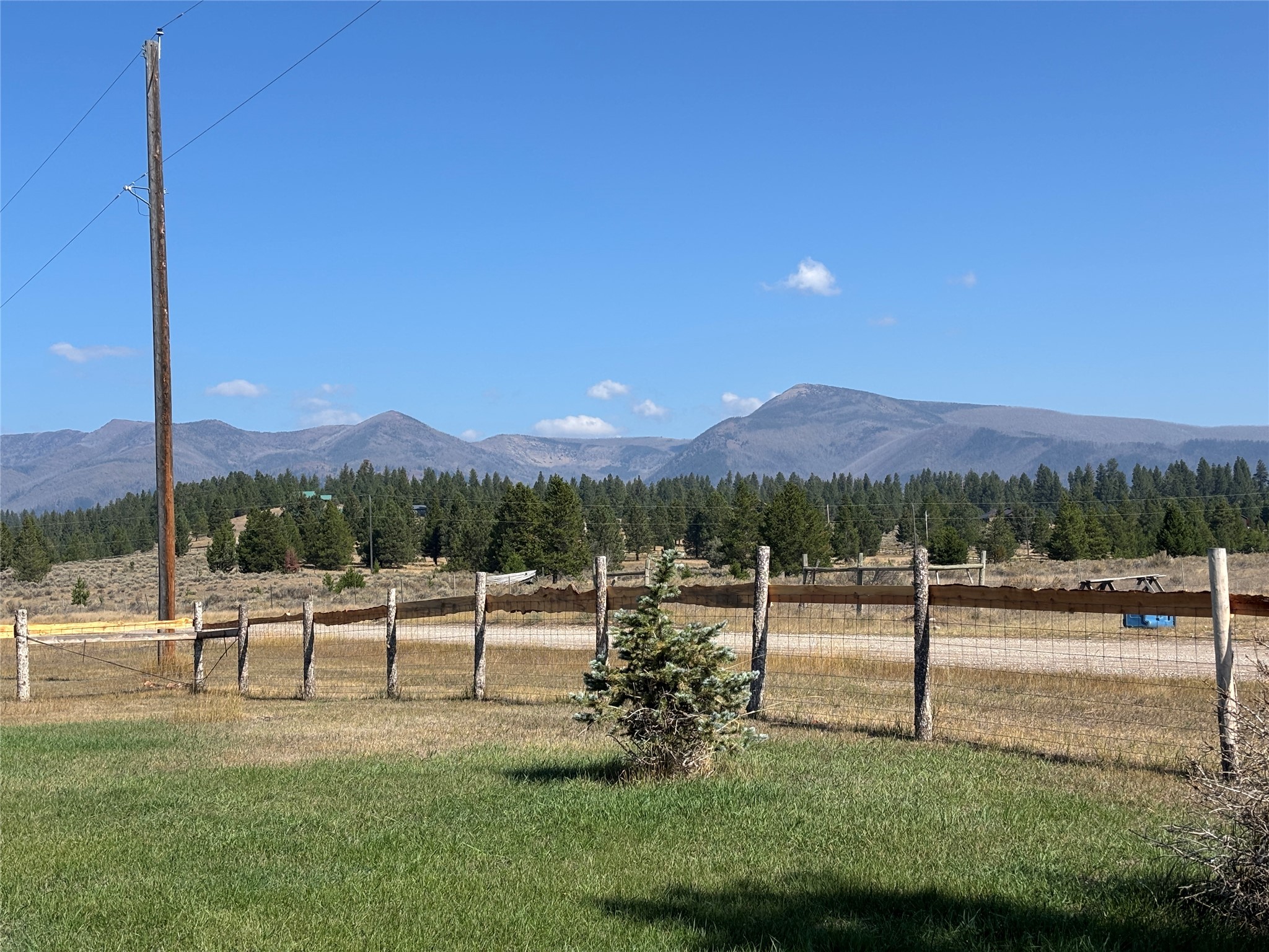 1450 Morris Drive Property Photo 3