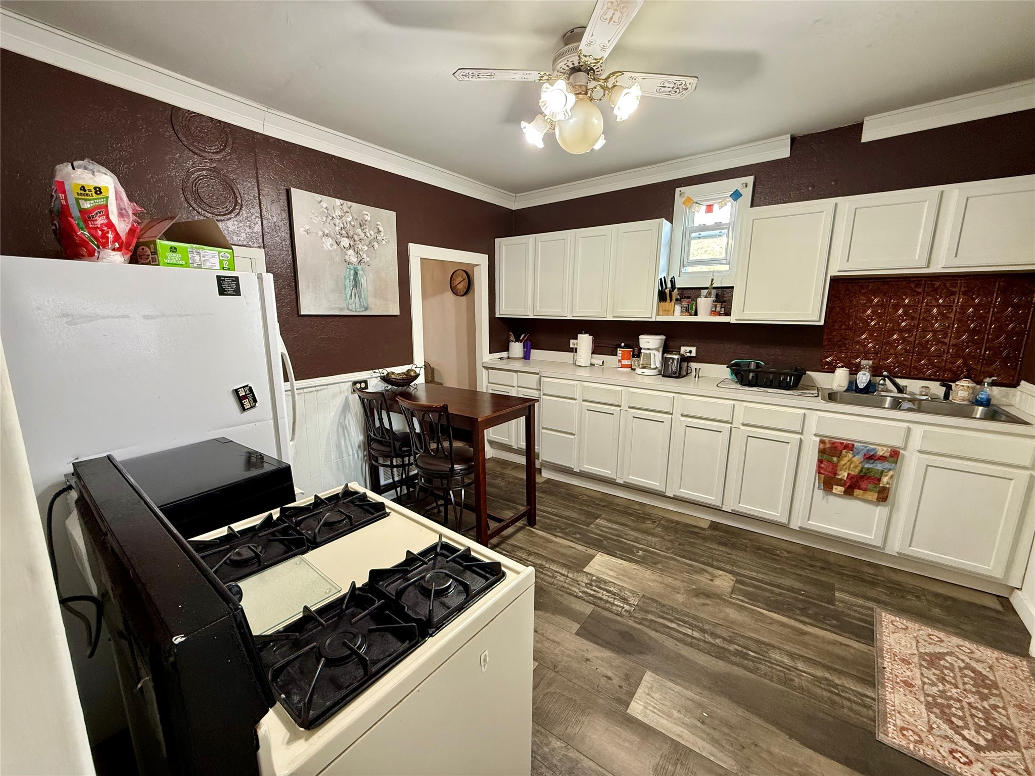 112 Belle Street Property Photo 8