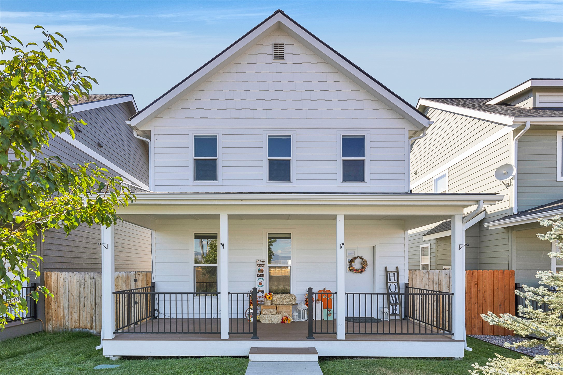 240 Sunset Alley Drive Property Photo 1