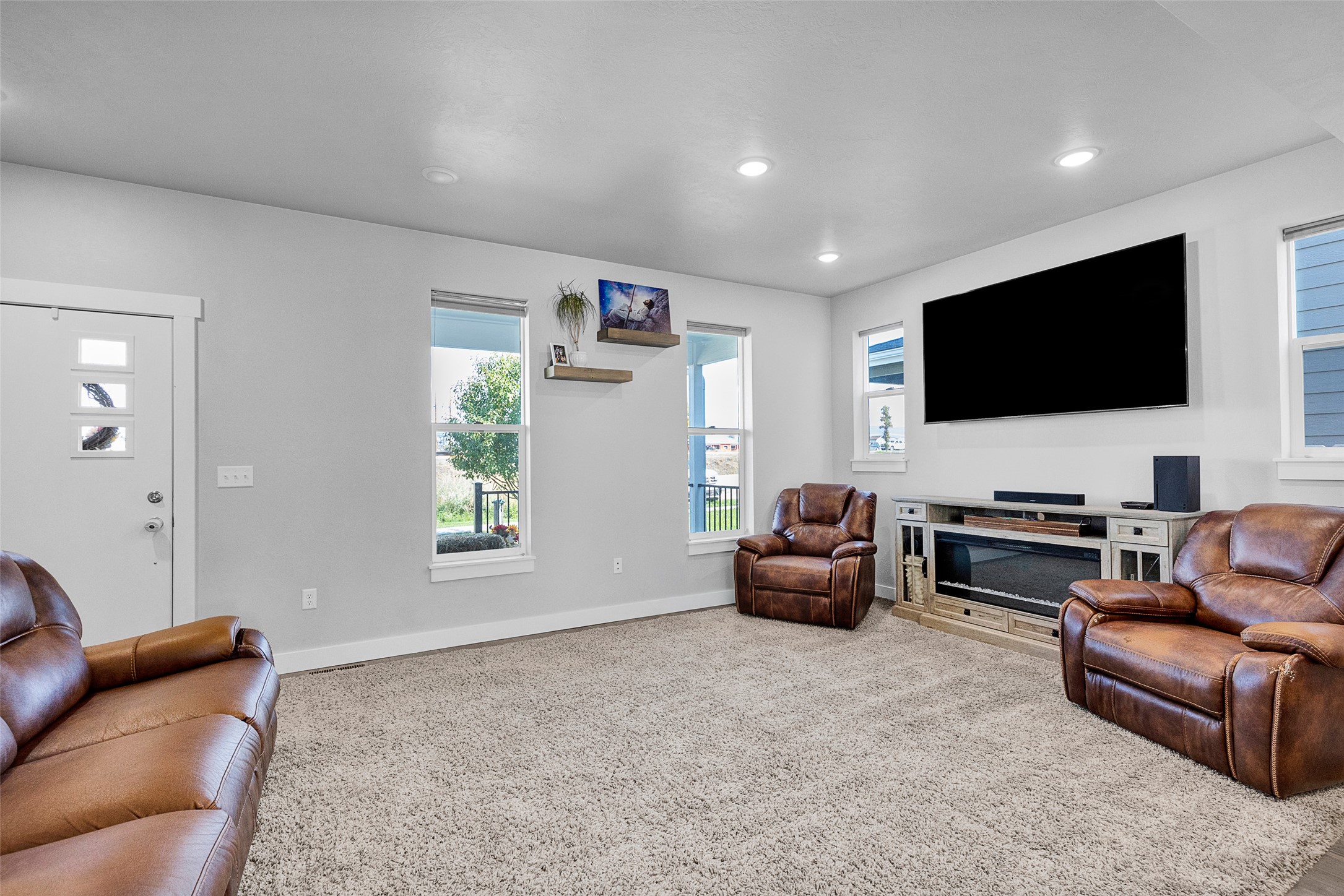 240 Sunset Alley Drive Property Photo 10