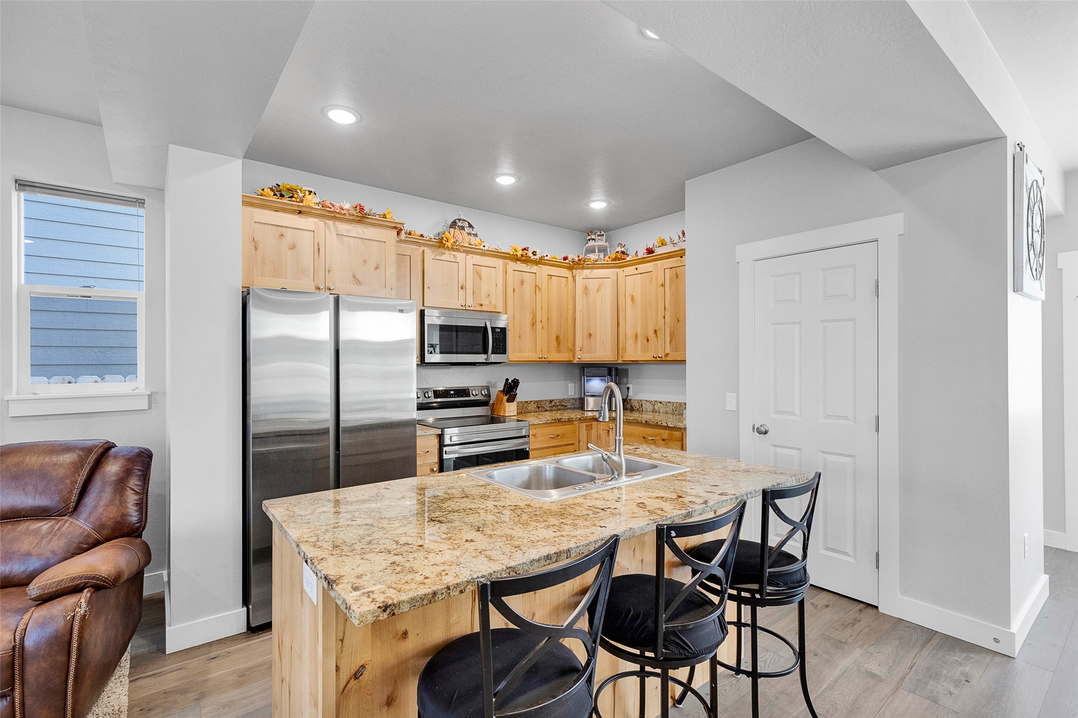 240 Sunset Alley Drive Property Photo 14