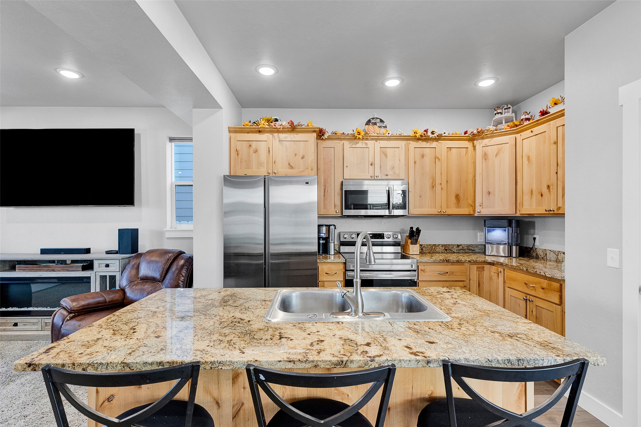 240 Sunset Alley Drive Property Photo 15