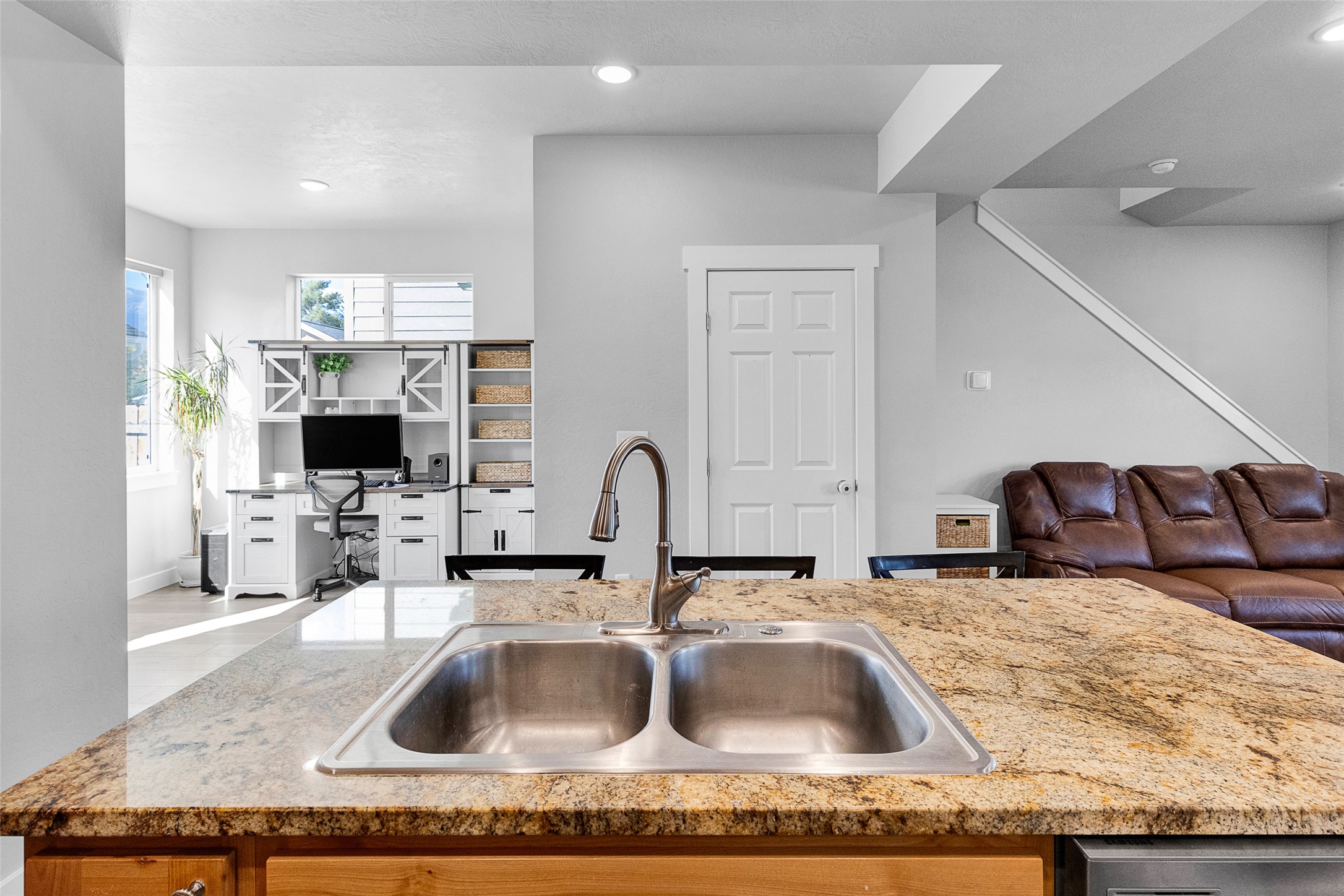 240 Sunset Alley Drive Property Photo 18