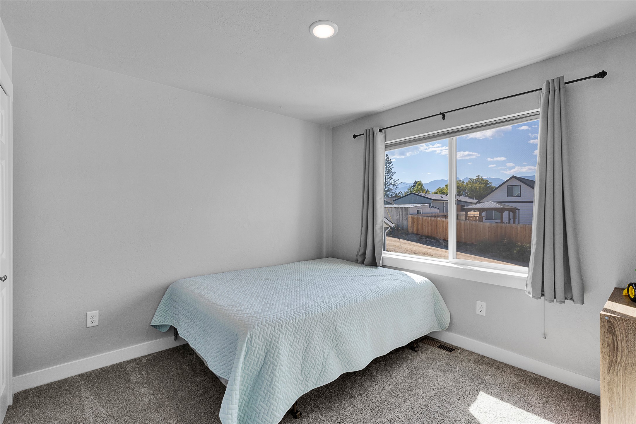 240 Sunset Alley Drive Property Photo 29