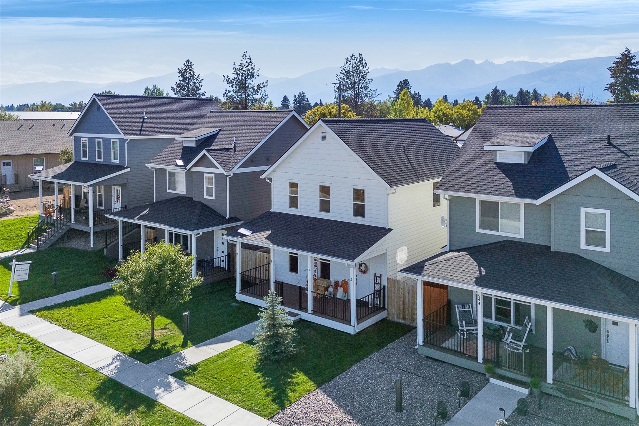 240 Sunset Alley Drive Property Photo 39