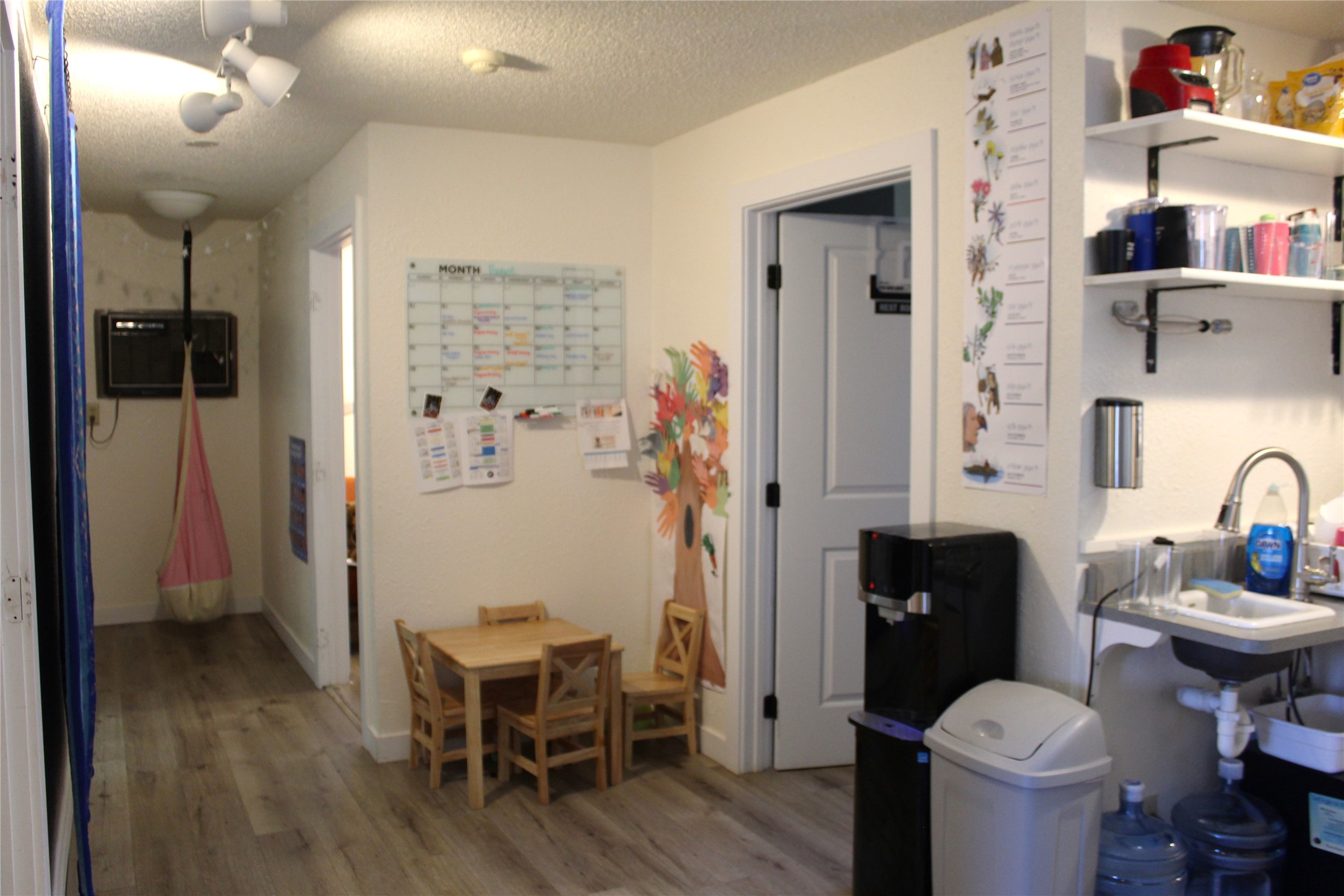 2 6th Avenue E Property Photo 15
