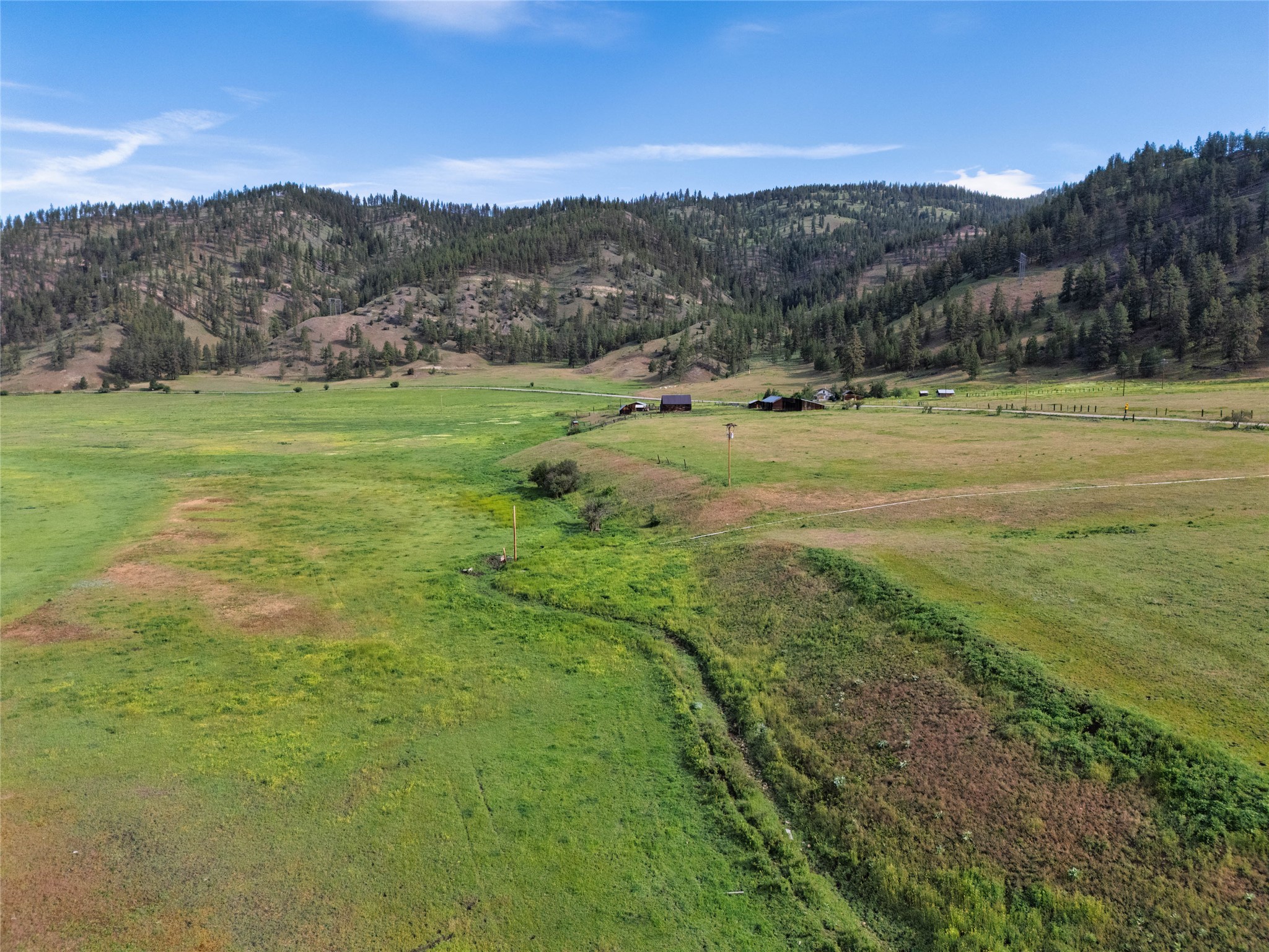 31022 Beavertail Road Property Photo 5