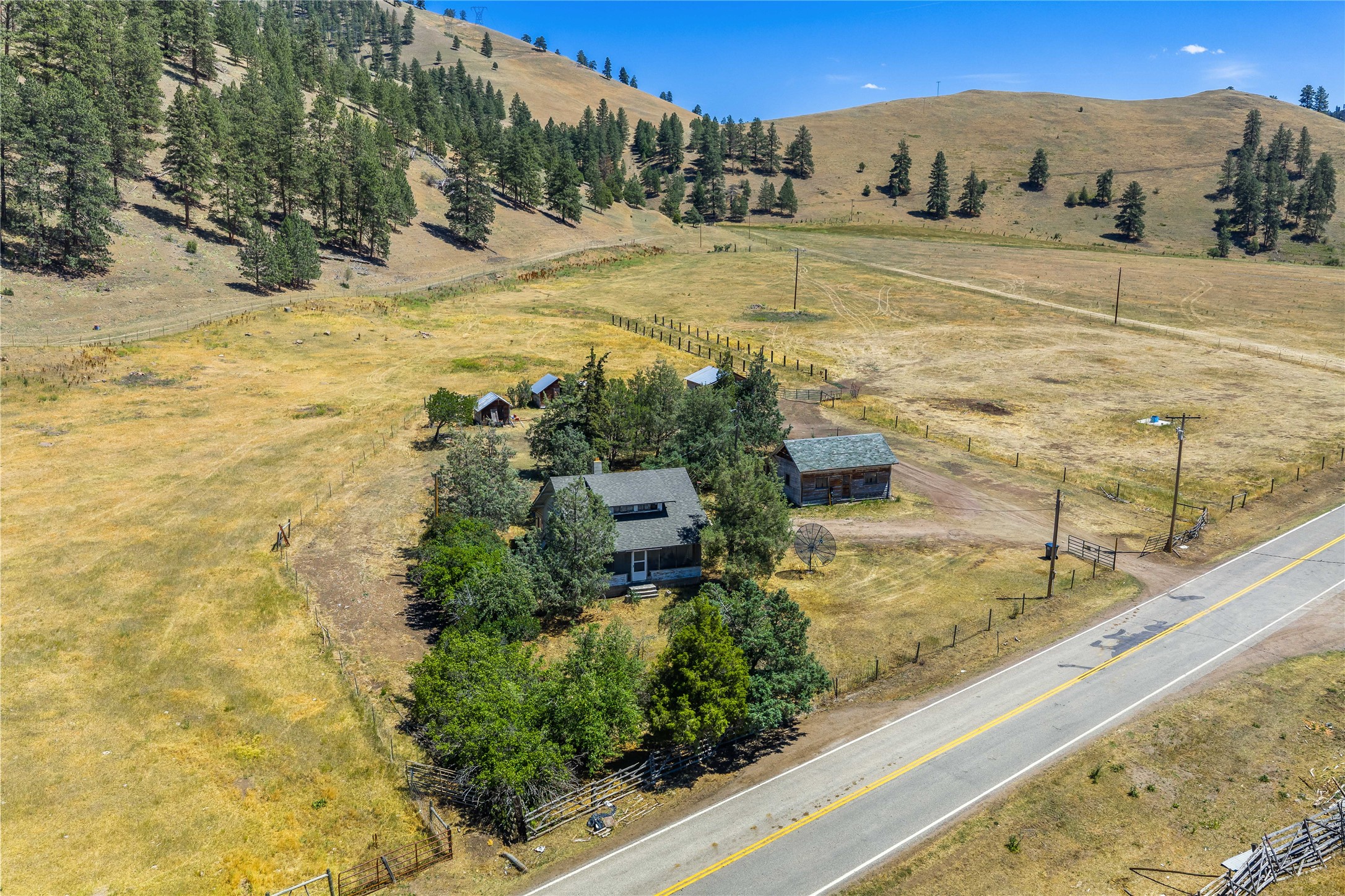 31022 Beavertail Road Property Photo 14