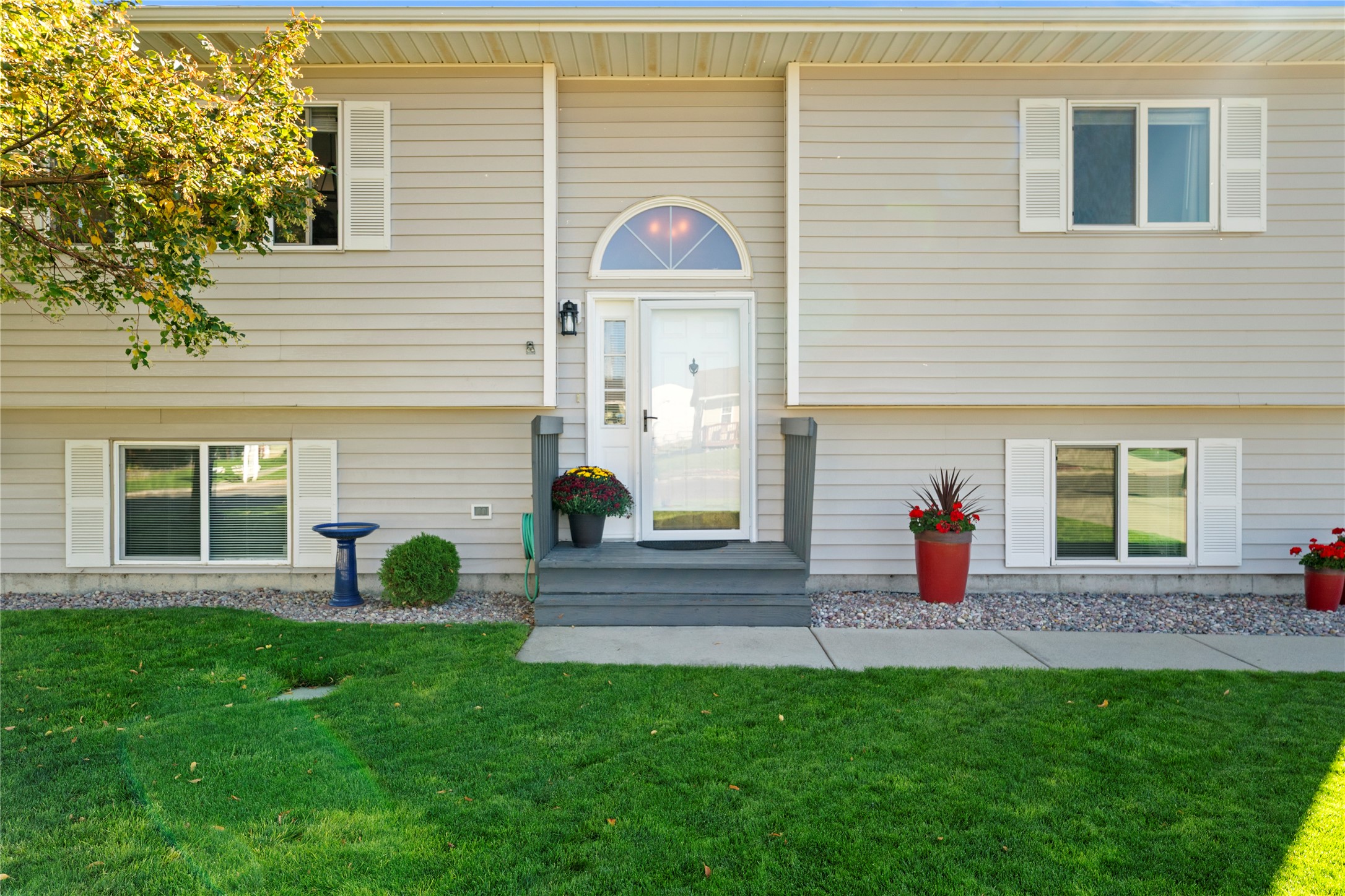 2515 Eastgate Drive Property Photo 4