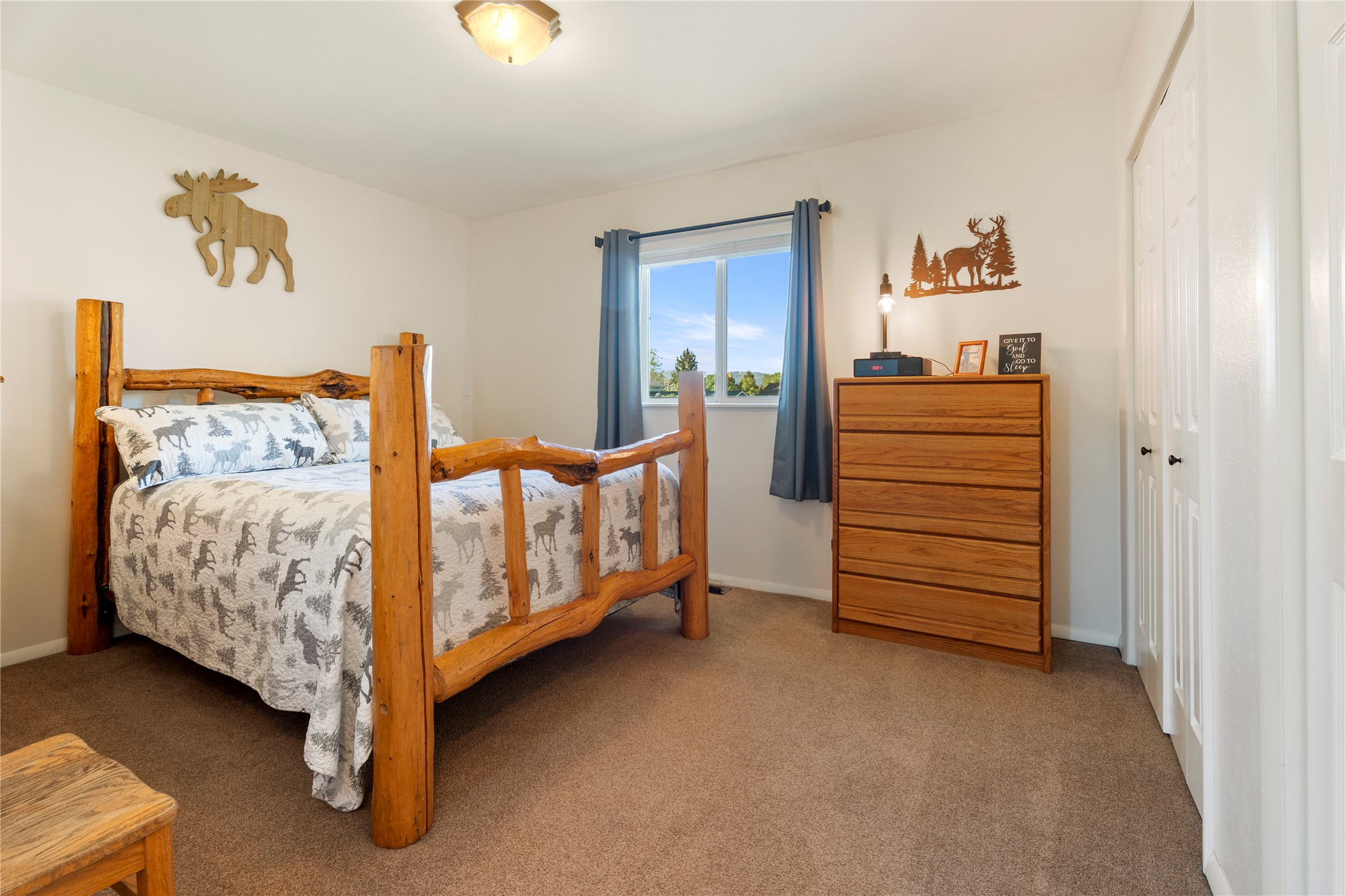 2515 Eastgate Drive Property Photo 12