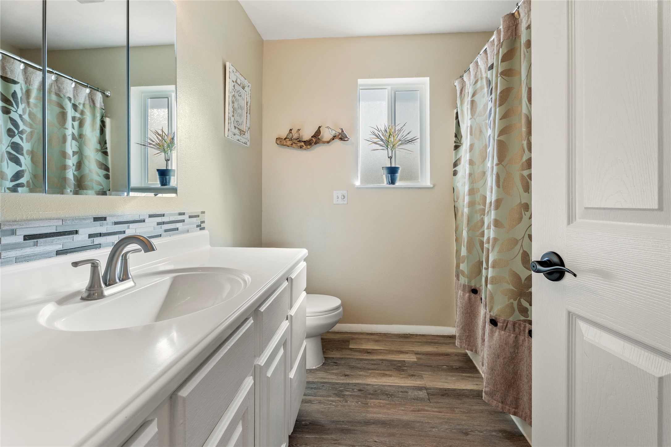 2515 Eastgate Drive Property Photo 13