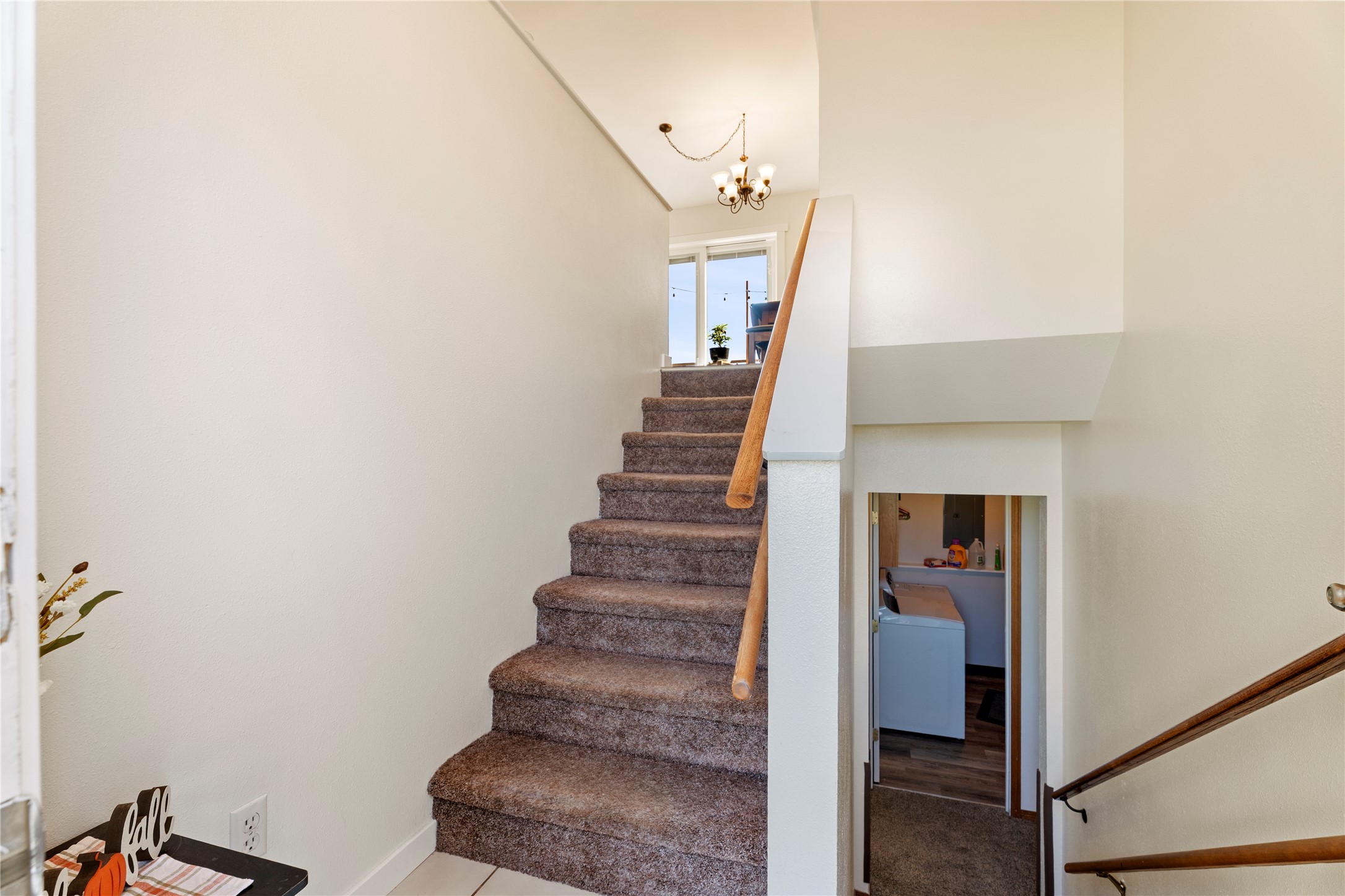 2515 Eastgate Drive Property Photo 14